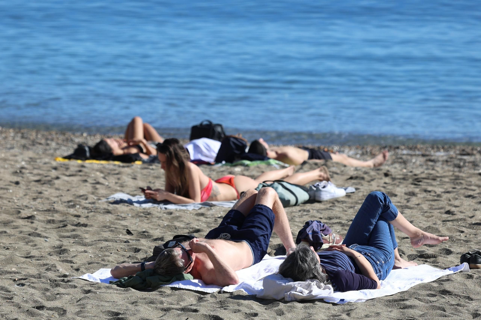 Enero y... día de playa en Málaga: la subida de las temperaturas deja estas imágenes Enero y... día de playa en Málaga: la subida de las temperaturas deja estas imágenes