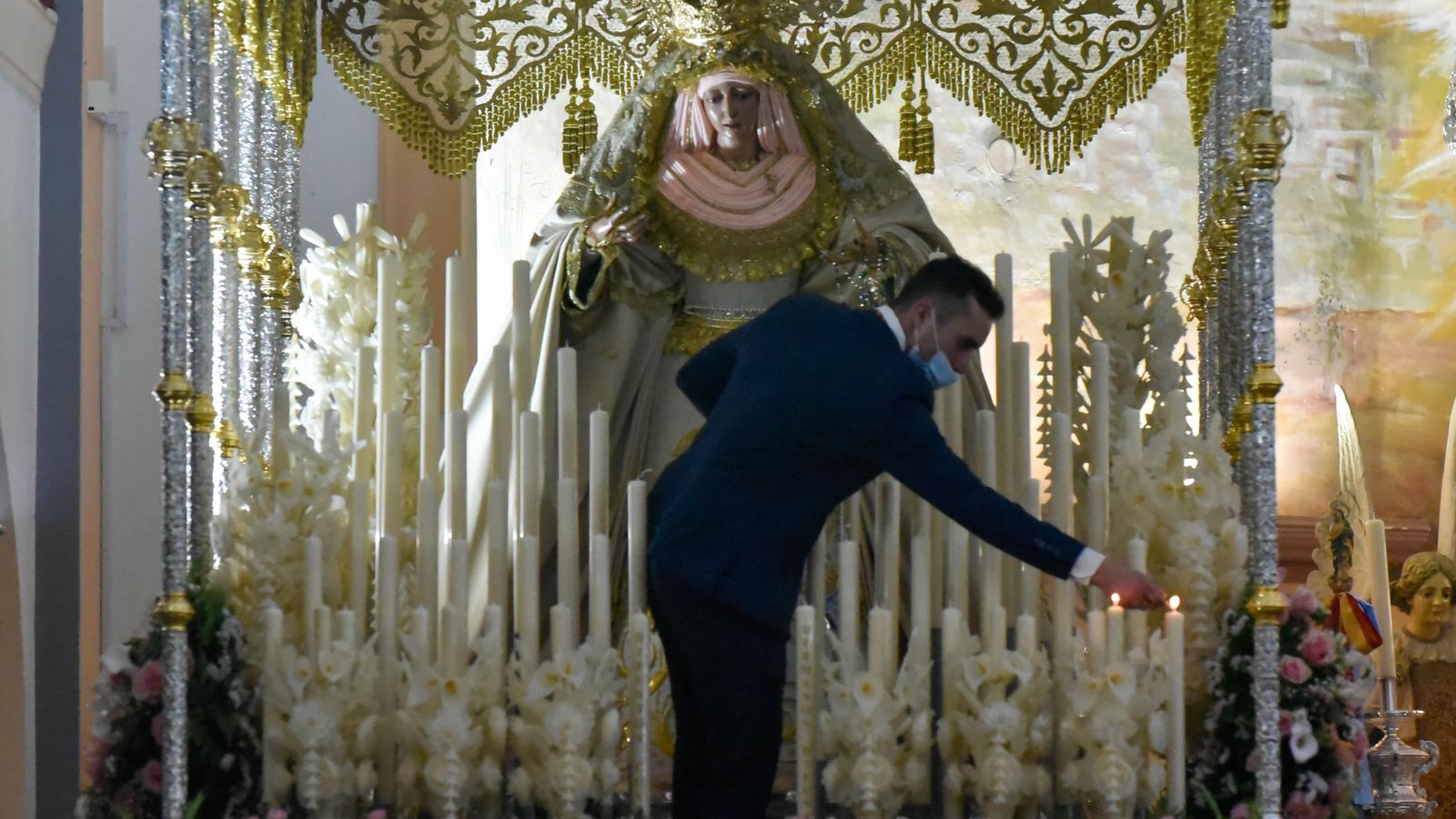 Oración de vísperas e imposición de medallas de los Salesianos de La Línea