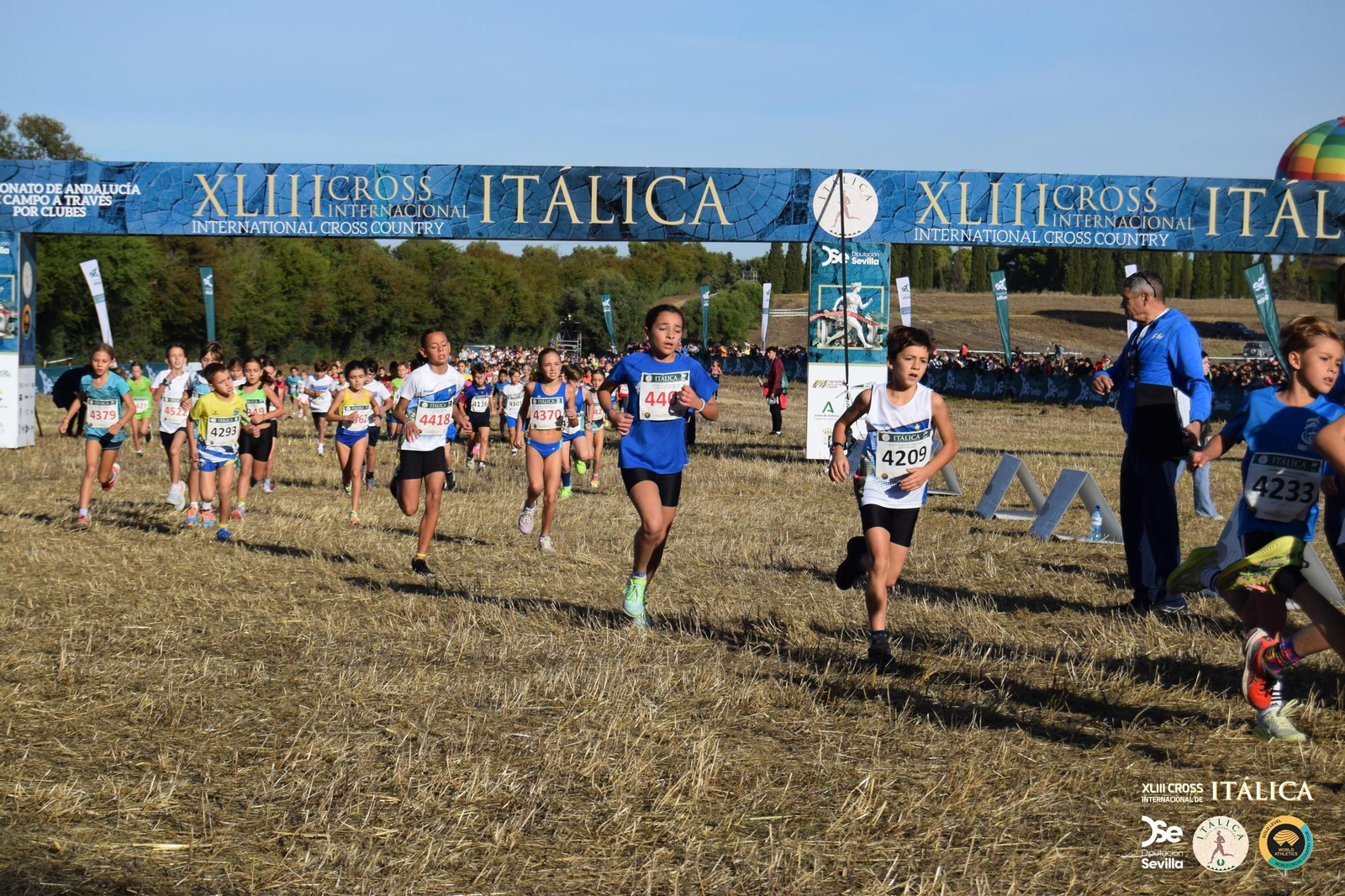 Búscate en las fotos del Cross de Itálica 2025 | 9