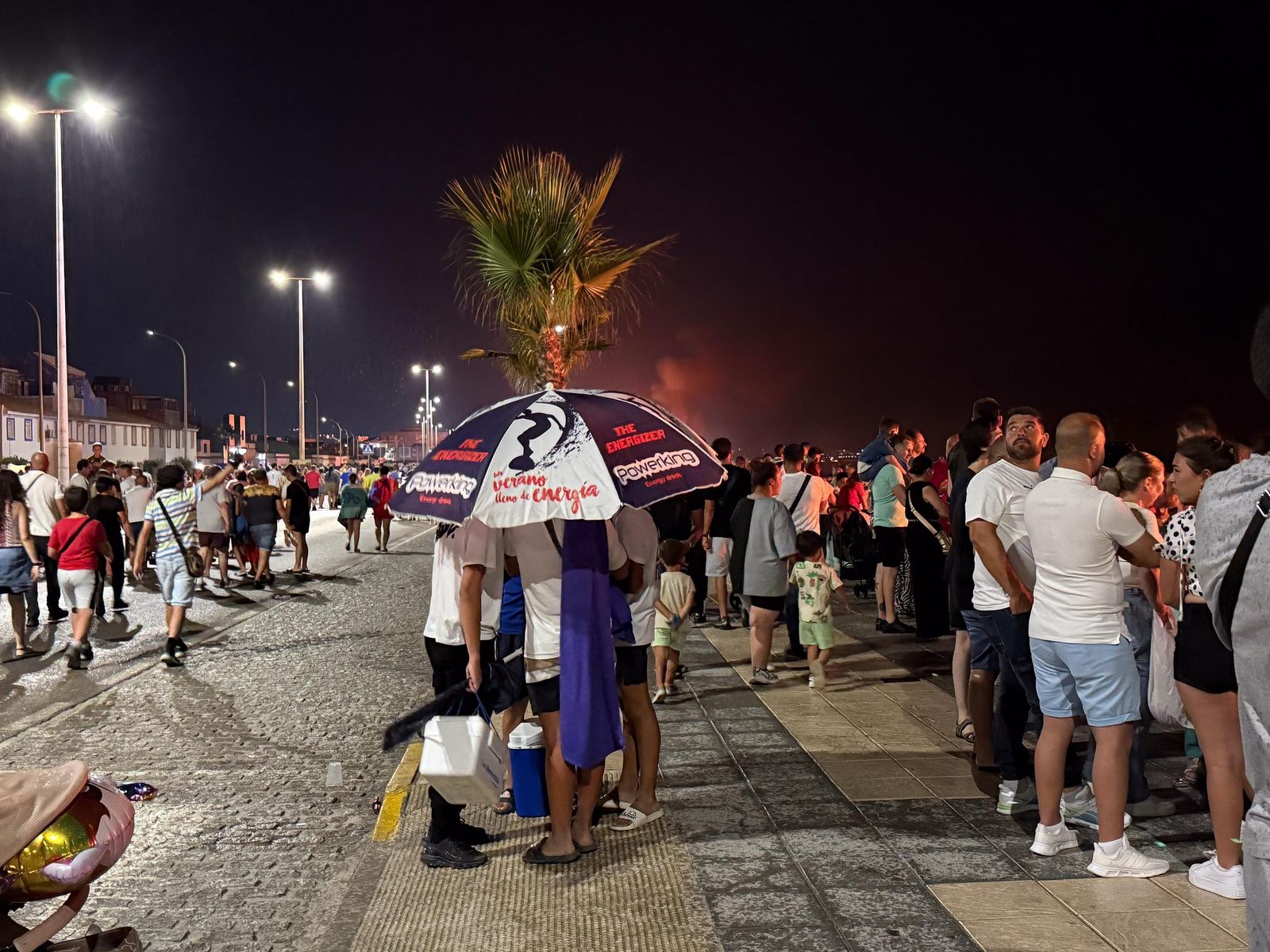 Fotos de la noche de San Juan en las playas de La Línea.