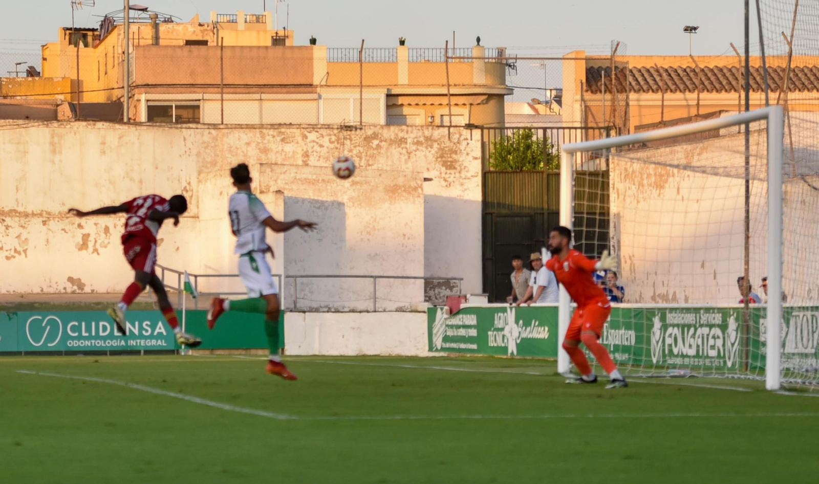 Imágenes del 1-1 del Xerez CD en casa del Sanluqueño