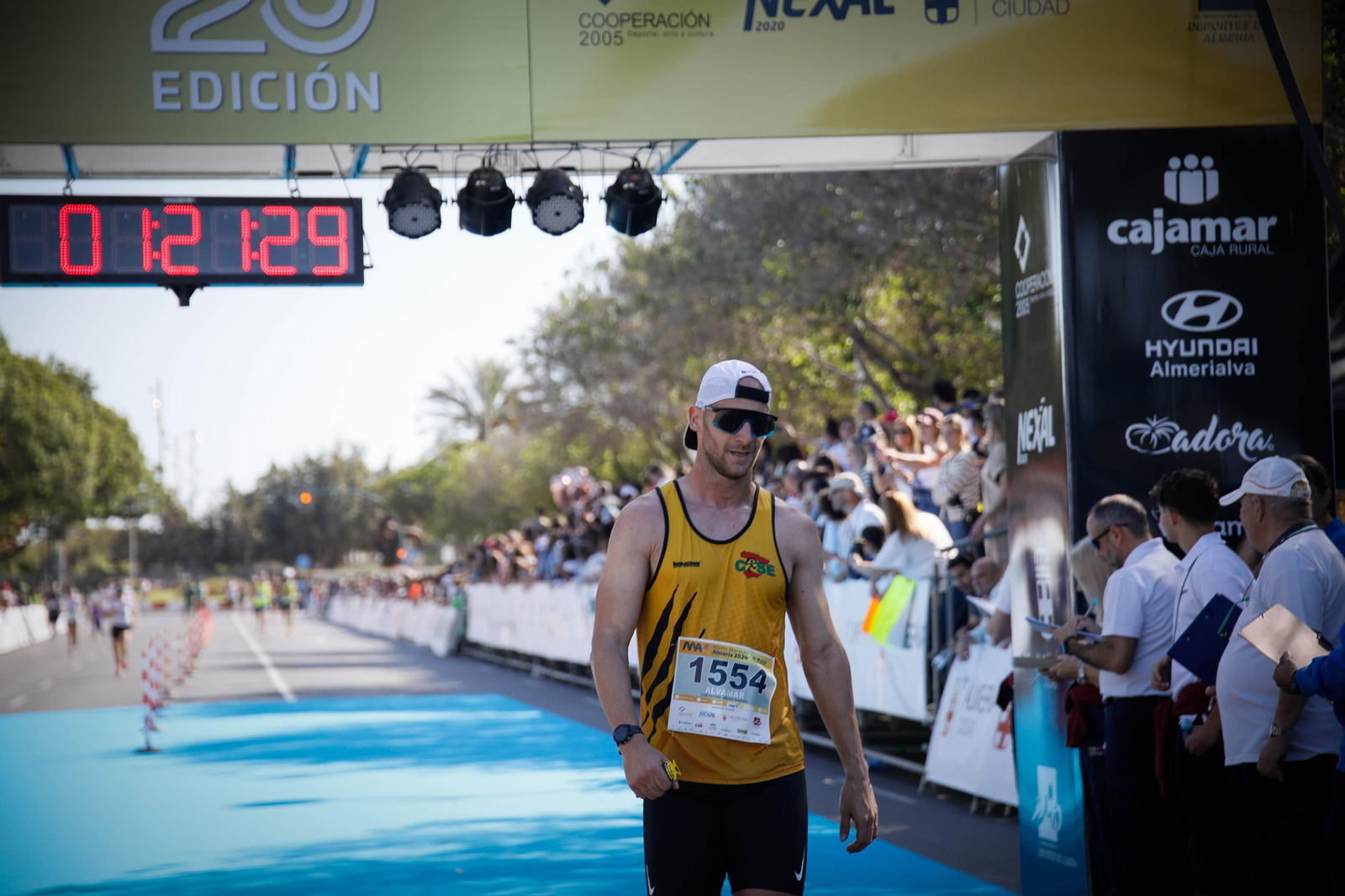Imágenes de la llegada de la Media maratón Ciudad de Almería