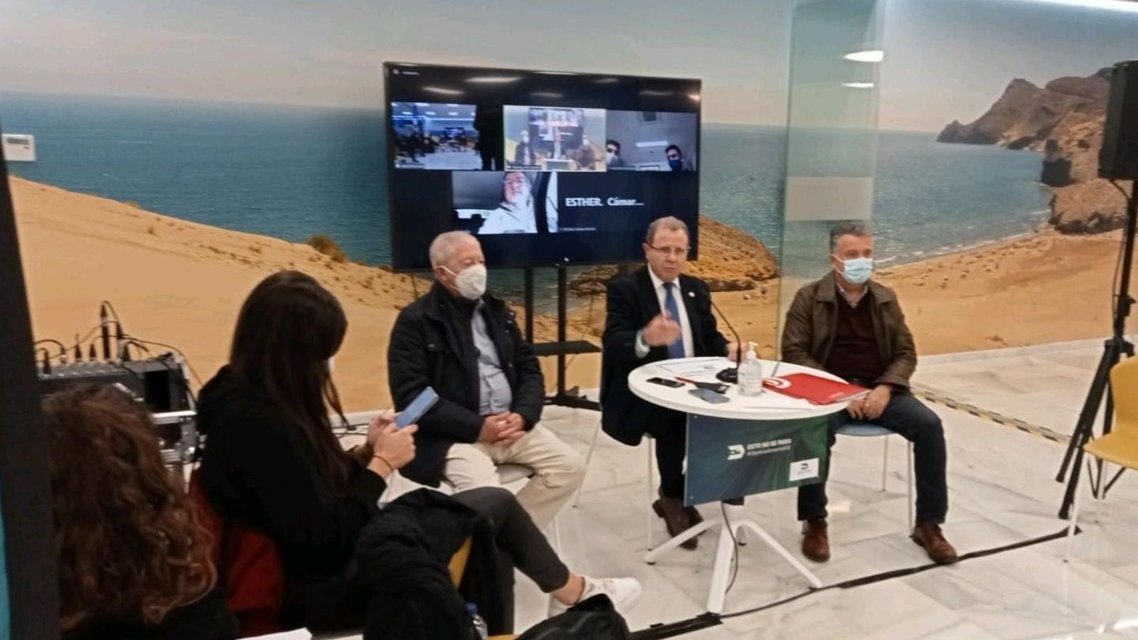 Encuentro realizado por Objetivo Almería AVE.