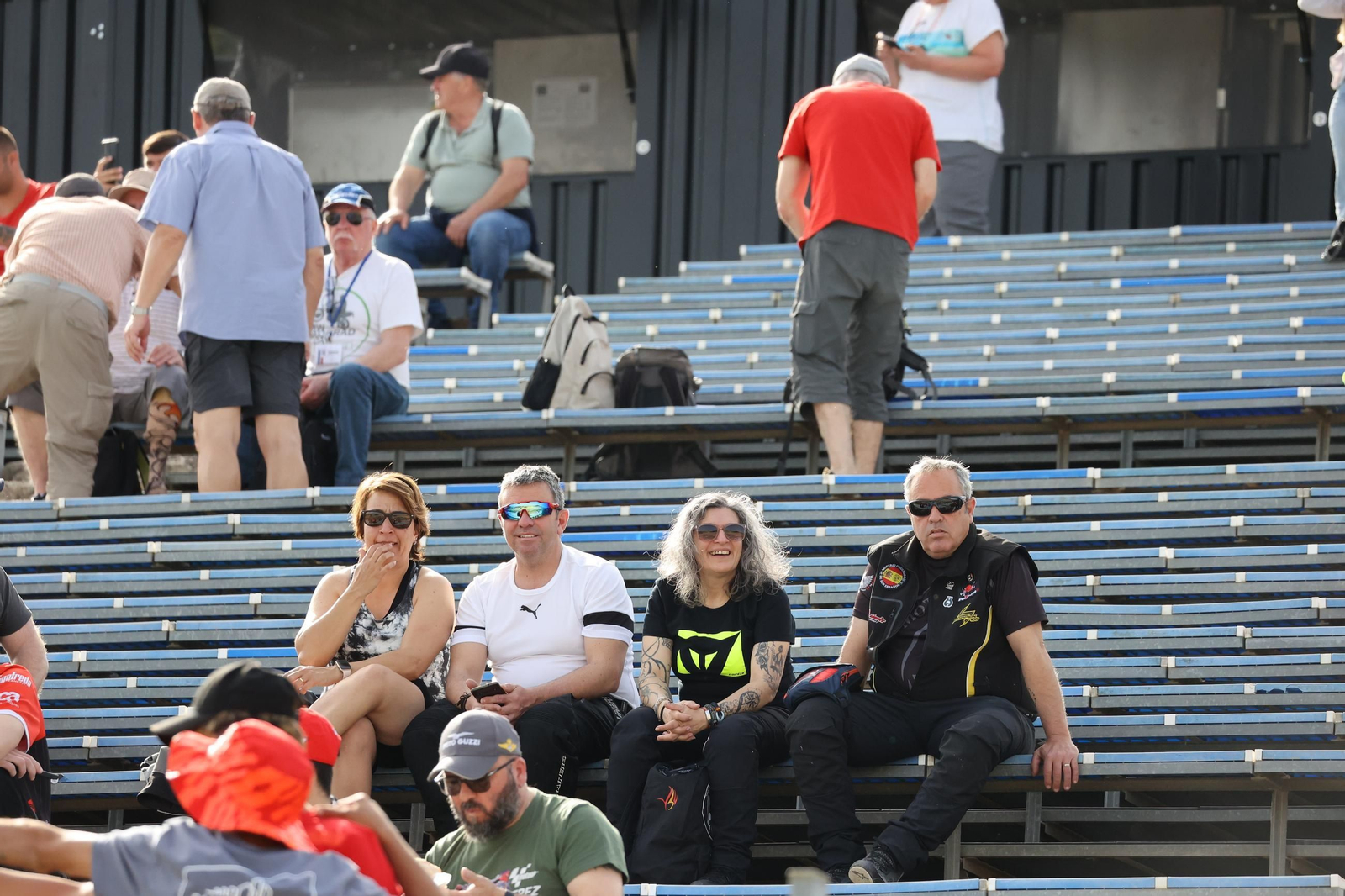 Ambiente del viernes en las gradas del Circuito de Jerez - Ángel Nieto