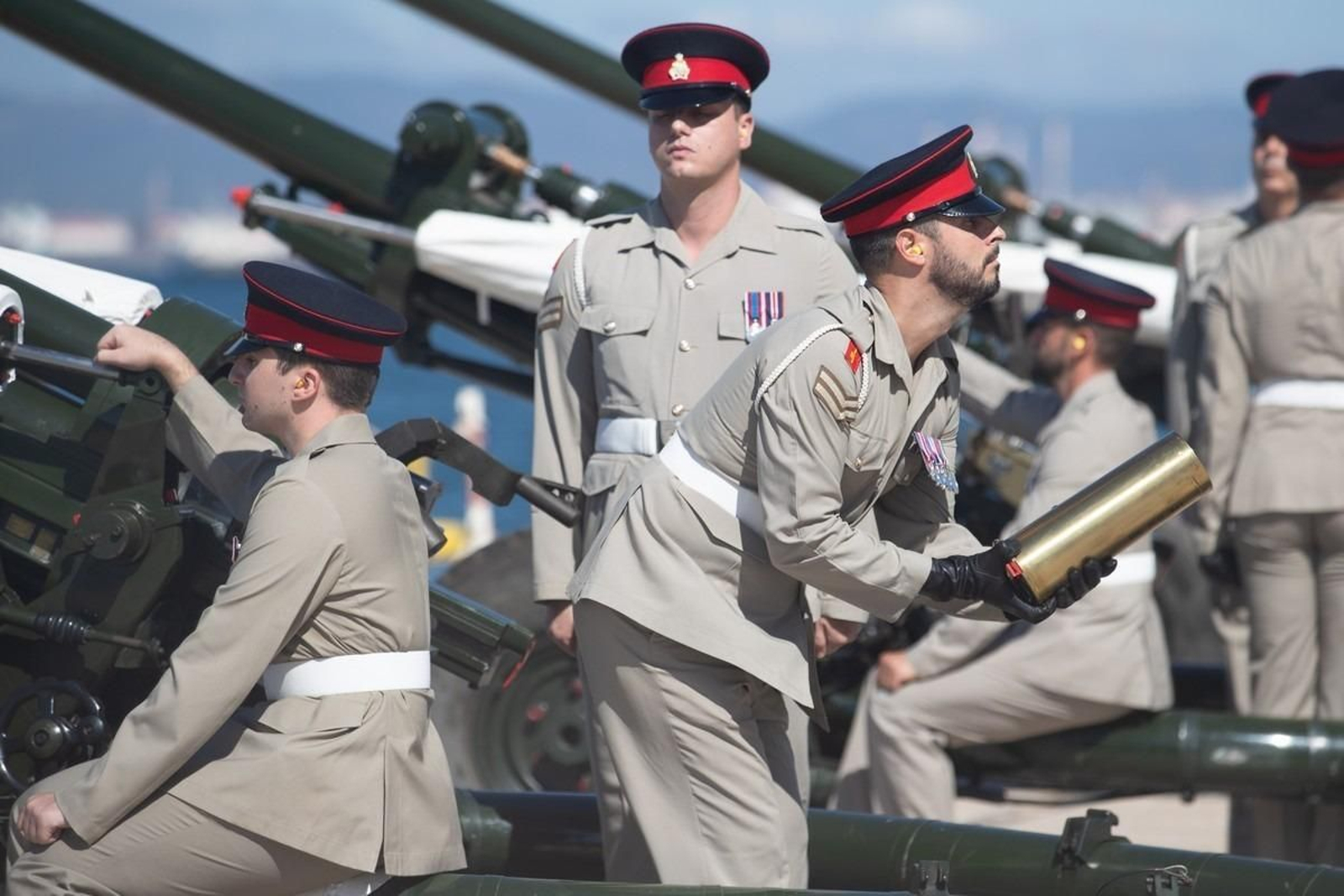 La salva real en Gibraltar por Carlos III.