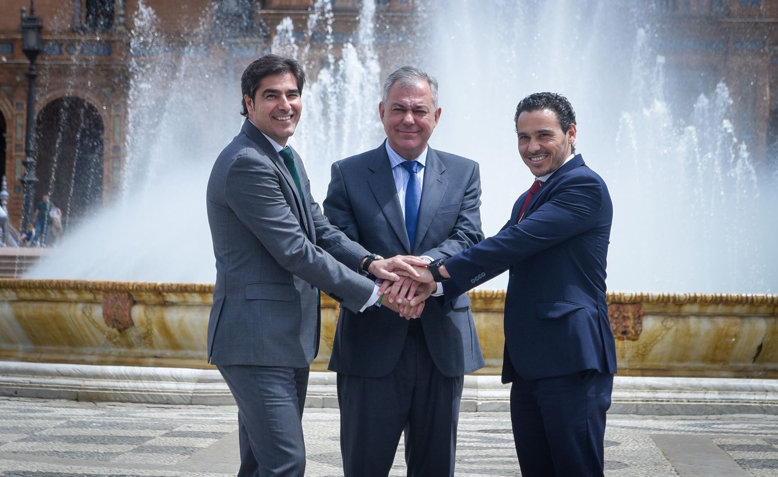 El derbi sevillano | Las fotos del alcalde y los presidentes de Betis y Sevilla