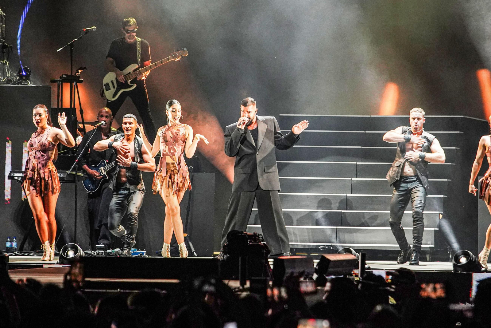 Ricky Martin hace vibrar a su público en la Plaza de Toros