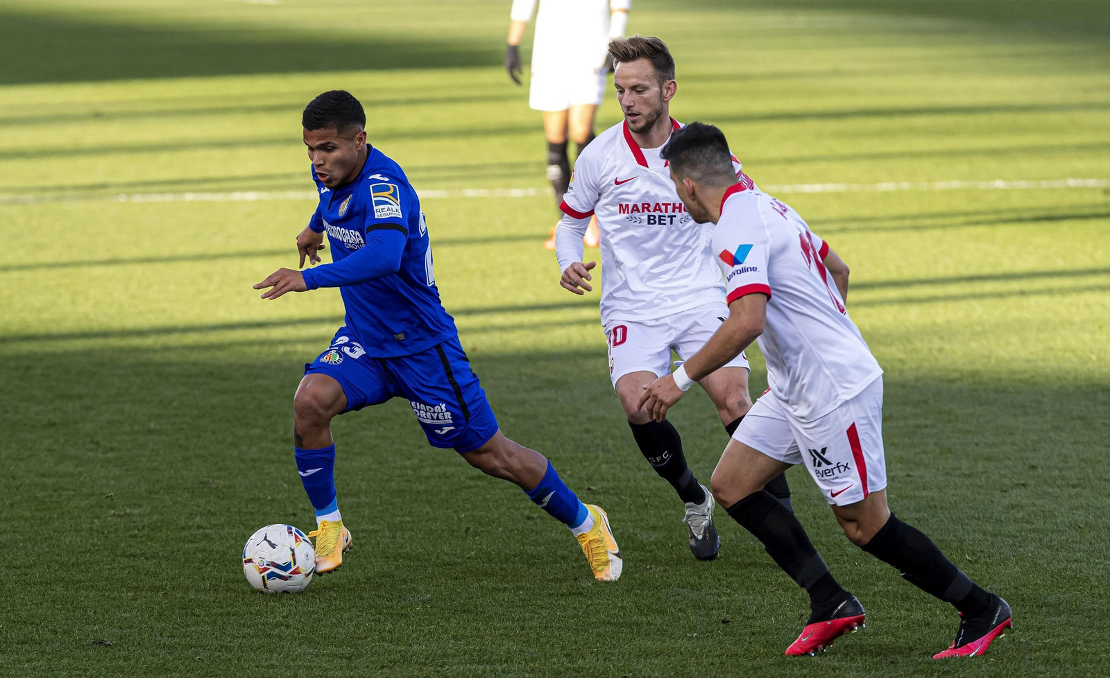 Las fotos de la carrera de Cucho Hernández