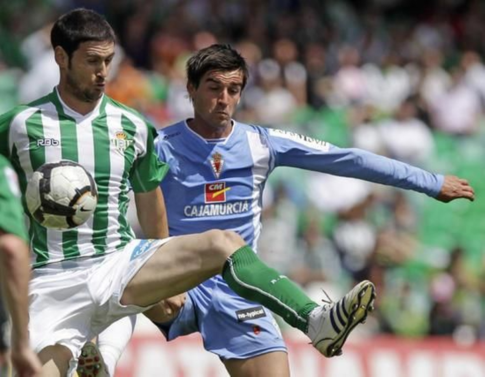 El Betis deja escapar otros dos puntos en casa ante el Murcia. / Antonio Pizarro