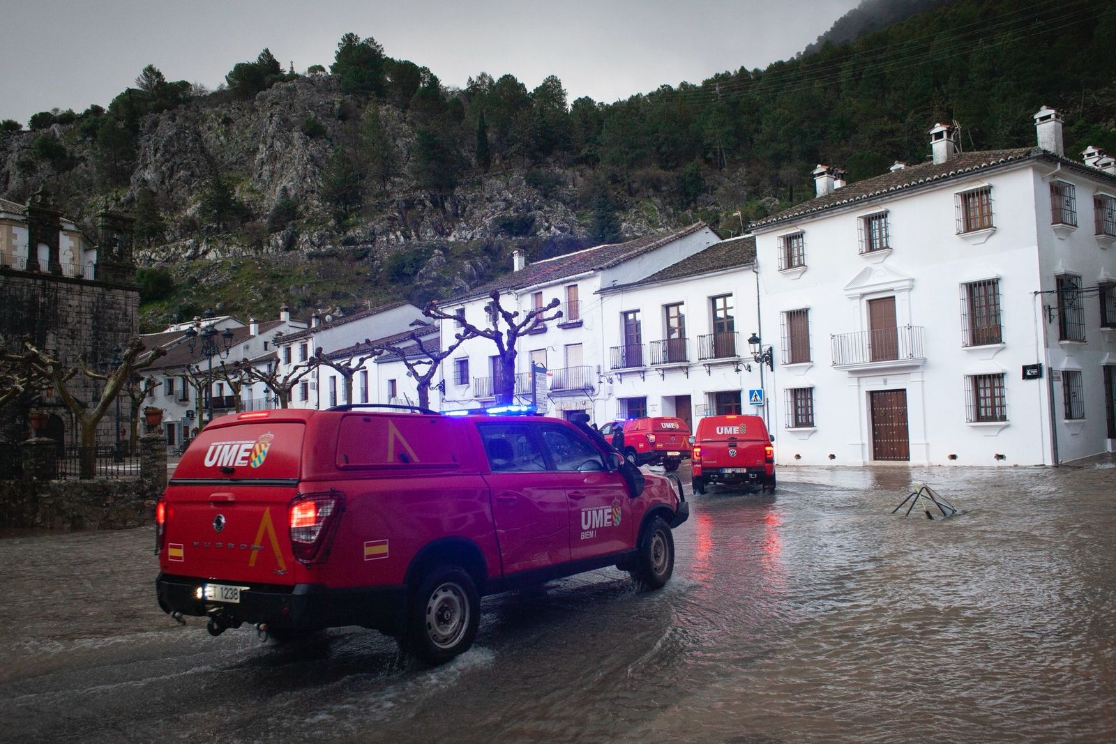 Las imágenes de Grazalema el día del desalojo