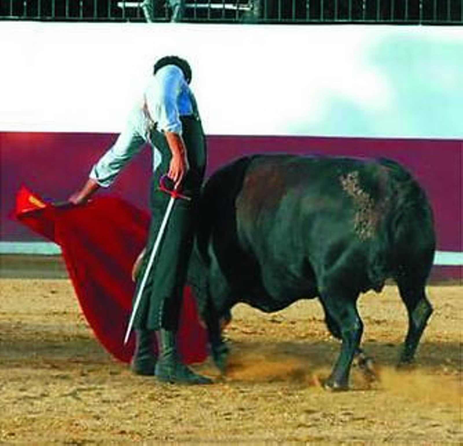 Pérez Mota, al natural, a puerta cerrada en 'El Toñanejo'.