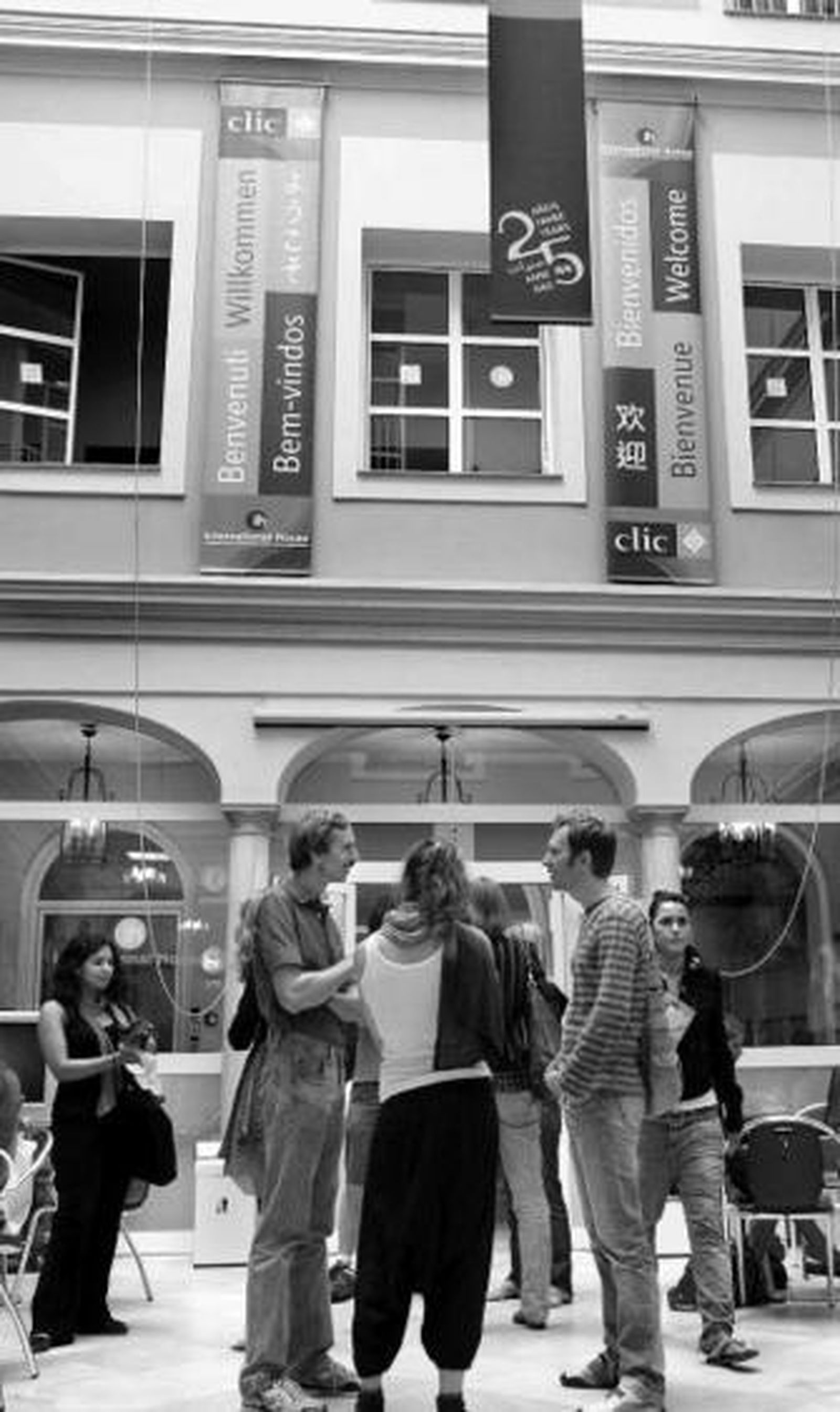 Alumnos extranjeros de español en la sede de Clic.