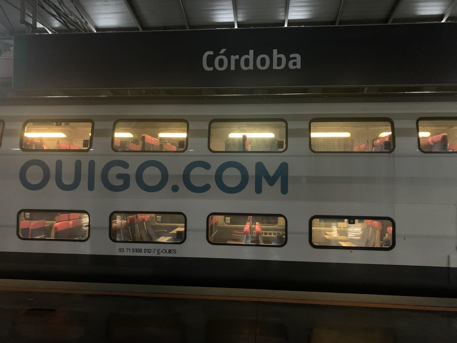 Tren OUIGO en la estación de Córdoba.