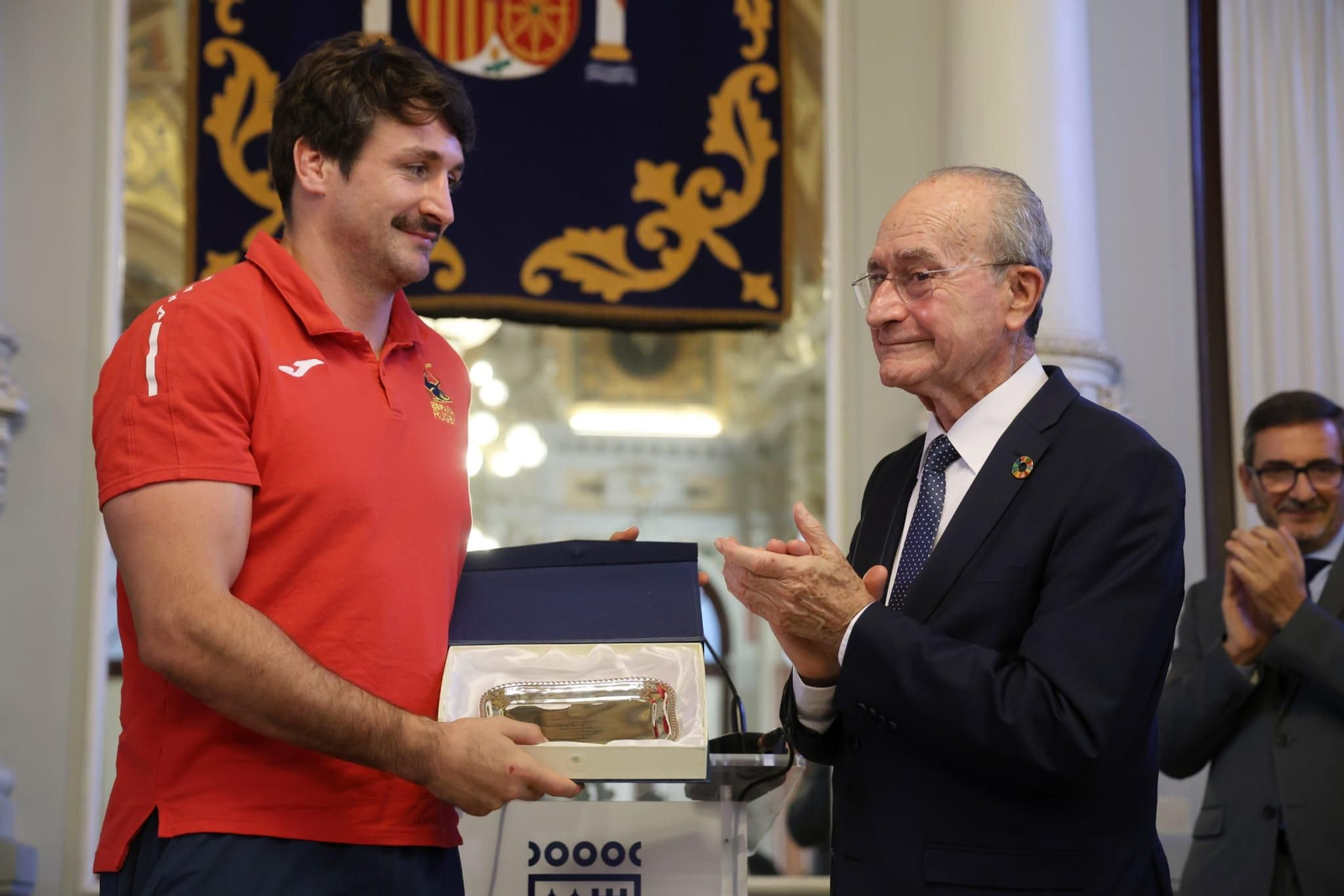 España y Fiyi, bienvenidas a Málaga en el Ayuntamiento