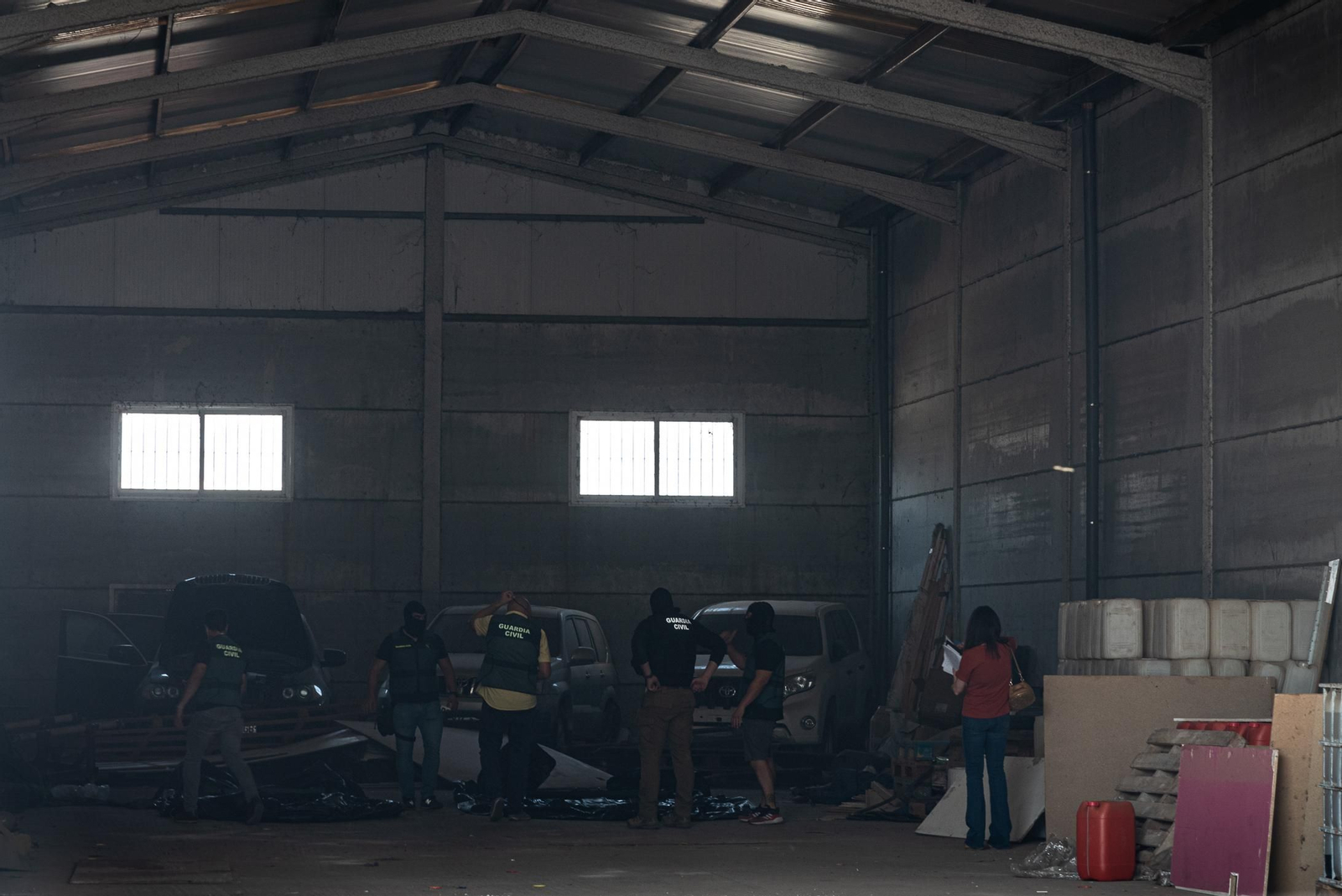 Intervención de la Guardia Civil en una nave de San Juan en la operación Barros
