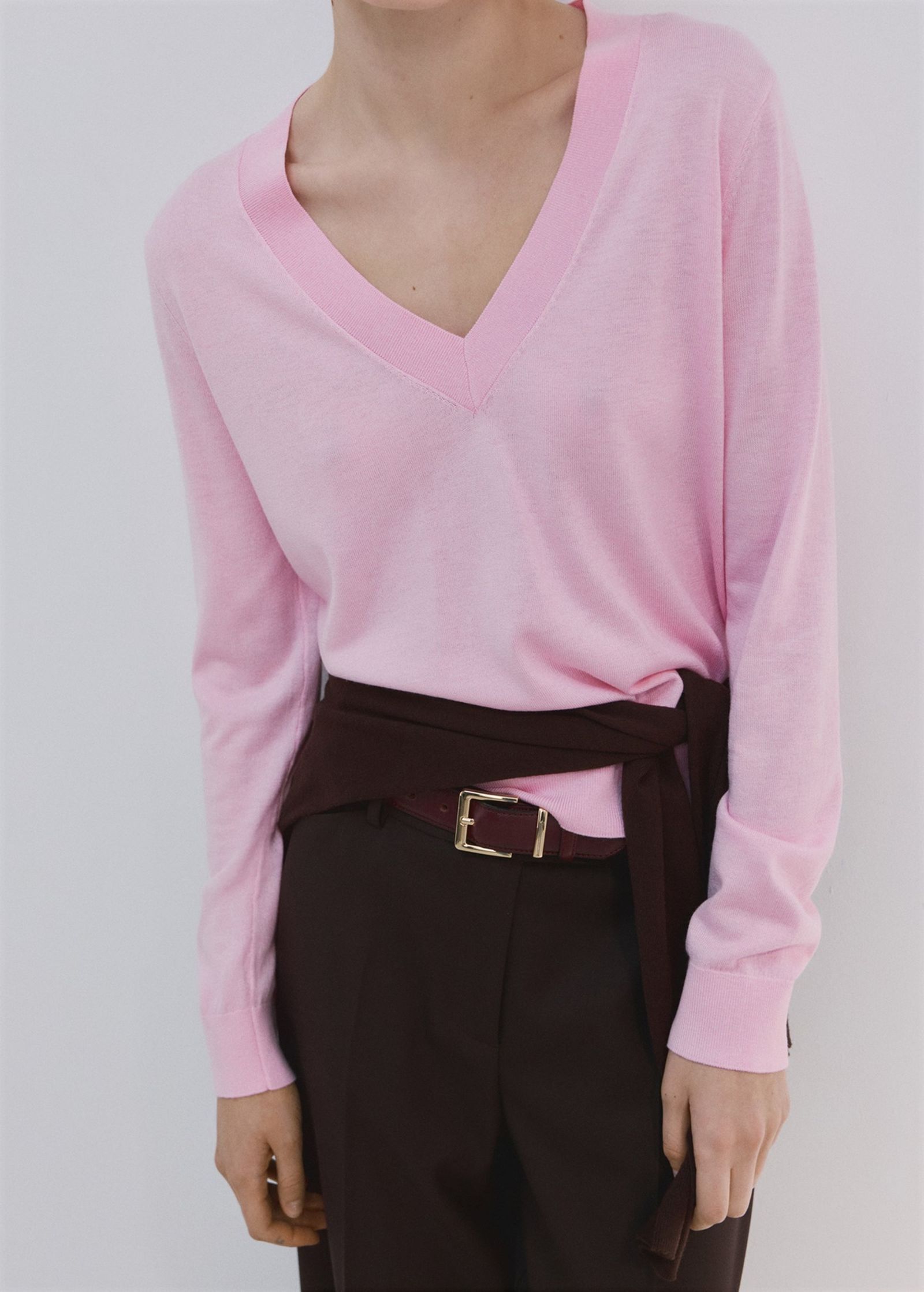 Jersey rosa pastel de Mango.