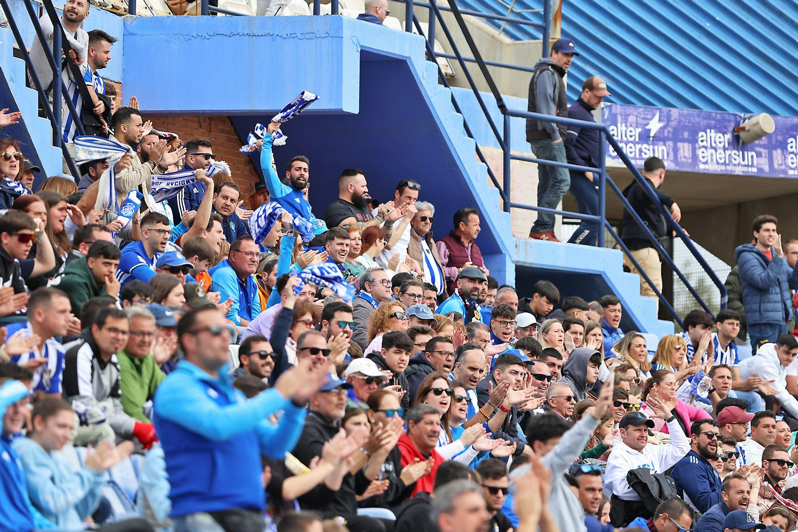 Ambiente en las gradas del Recreativo de Huelva vs AD Ceuta FC
