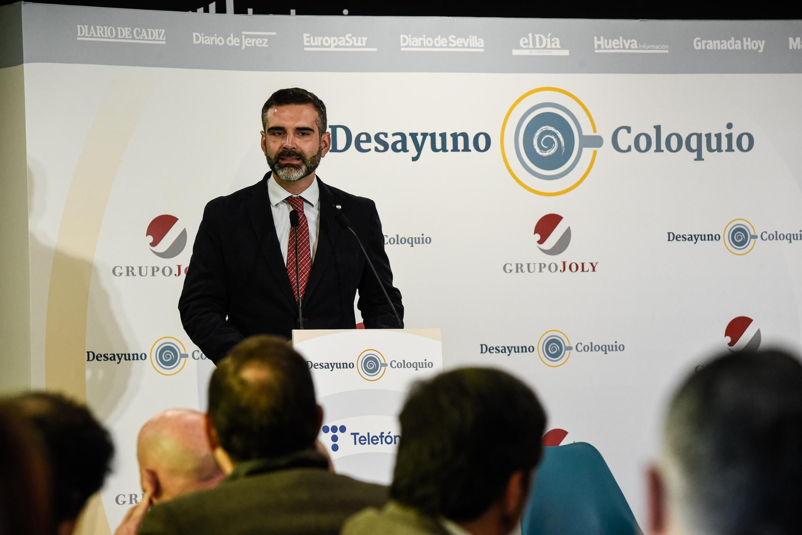 Imágenes del Desayuno Coloquio "Enomía azul, claves para el desarrollo sostenible" organizado por el Grupo Joly