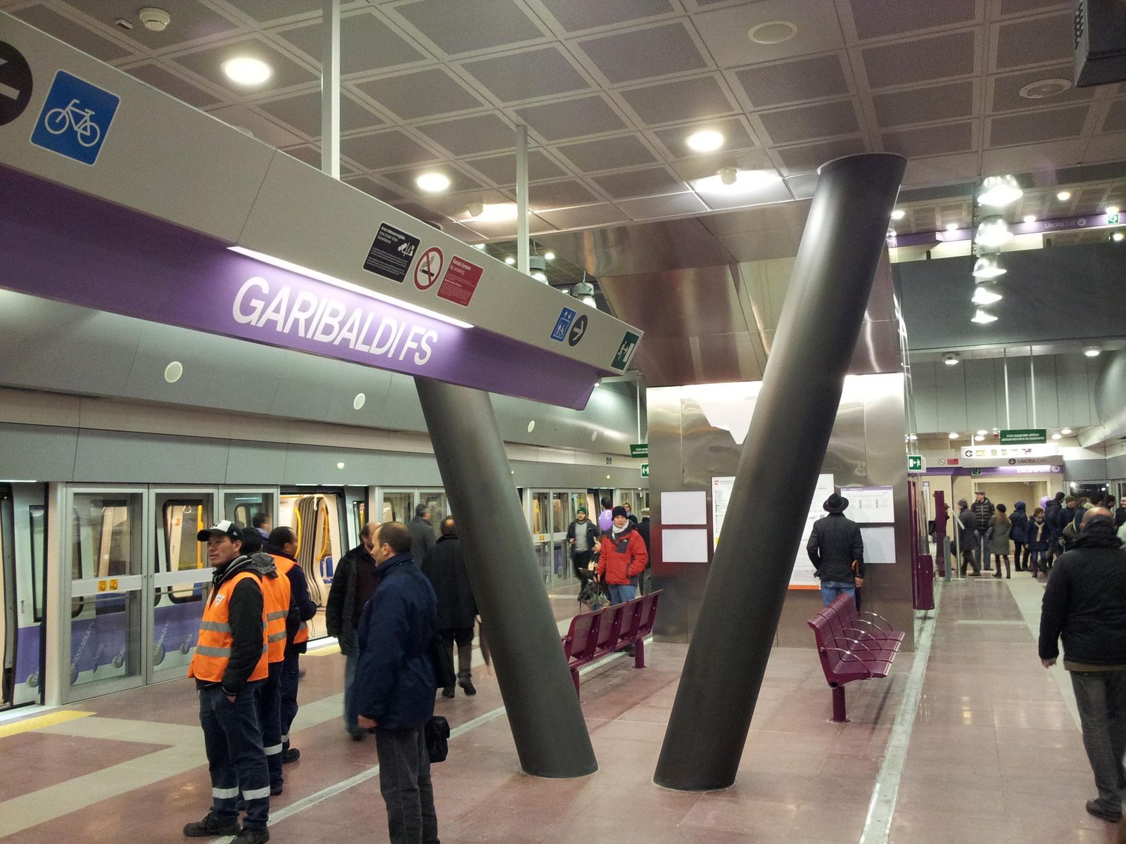 Imagen de la estación de tren Garibaldi, en cuyas vías fue encontrado este joven granadino.