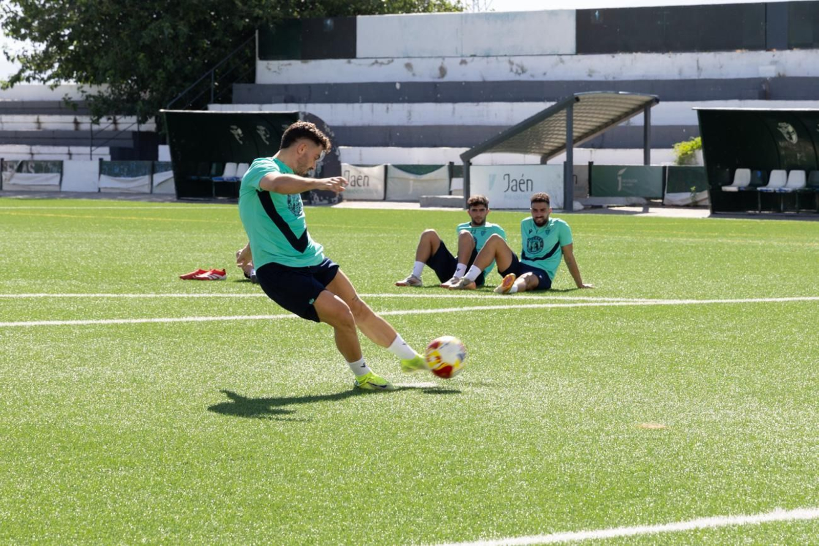 El primer entrenamiento del Real Jaén de la temporada 2025-26
