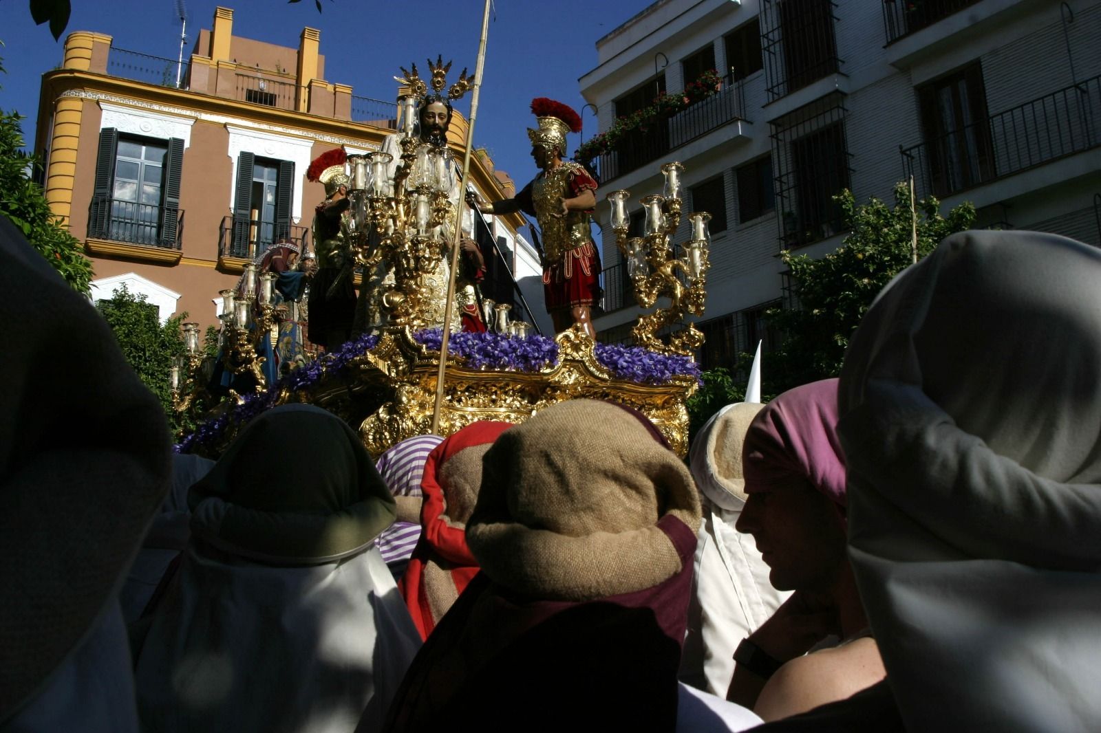 Las mejores imágenes del Santo Entierro Grande de 2004