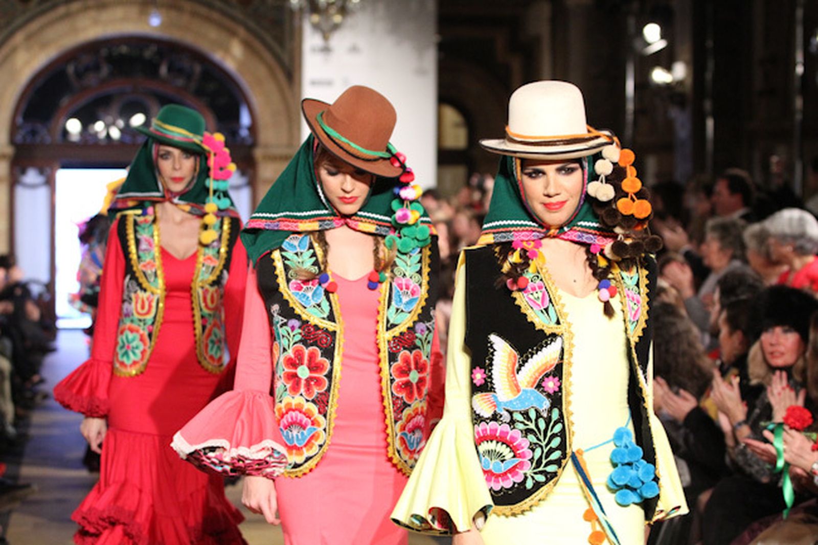 Cierre final del desfile de Rocío Peralta