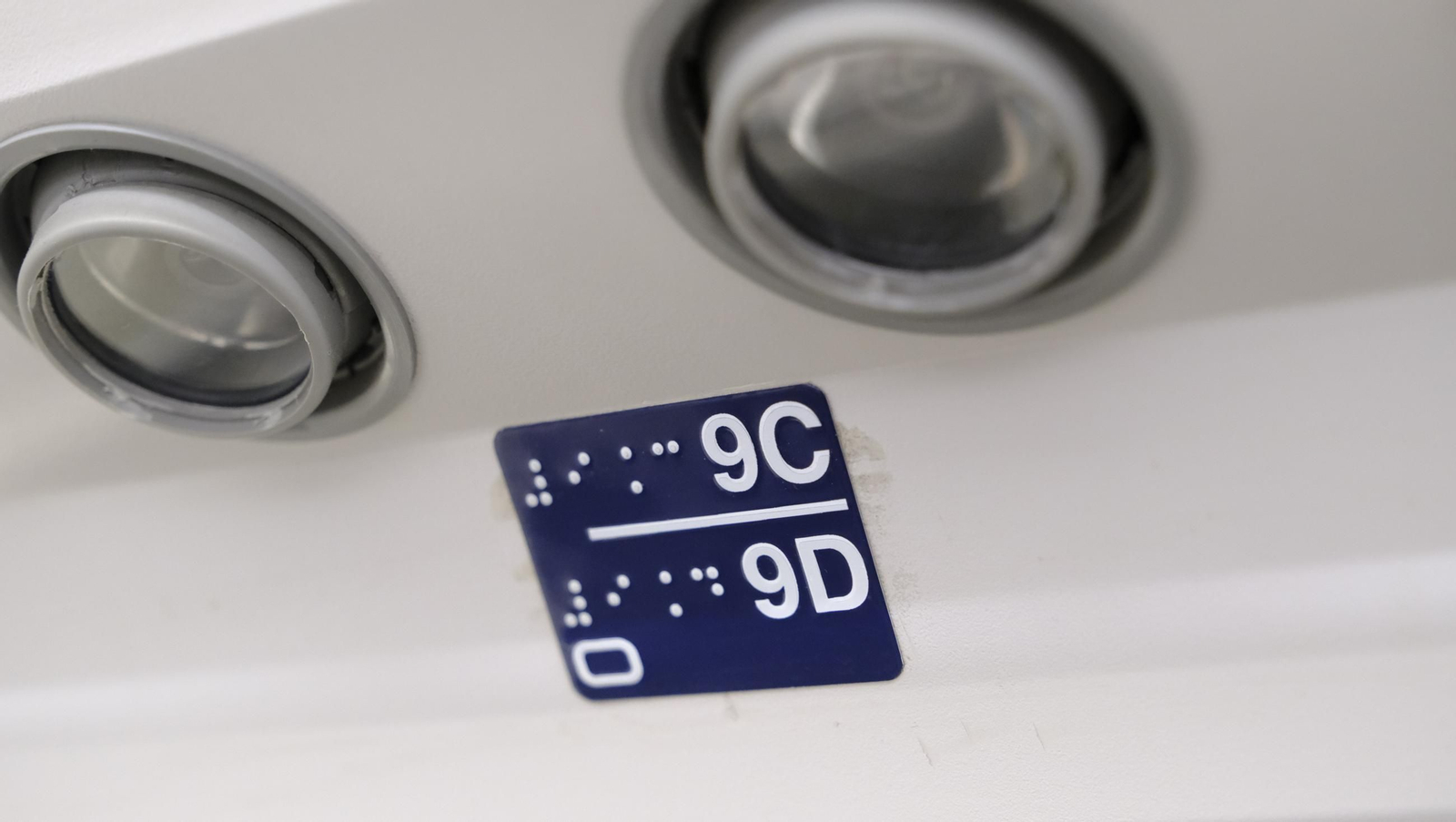 El primer Alvia de Renfe sale de la Estación de Huércal de Almería, en imágenes