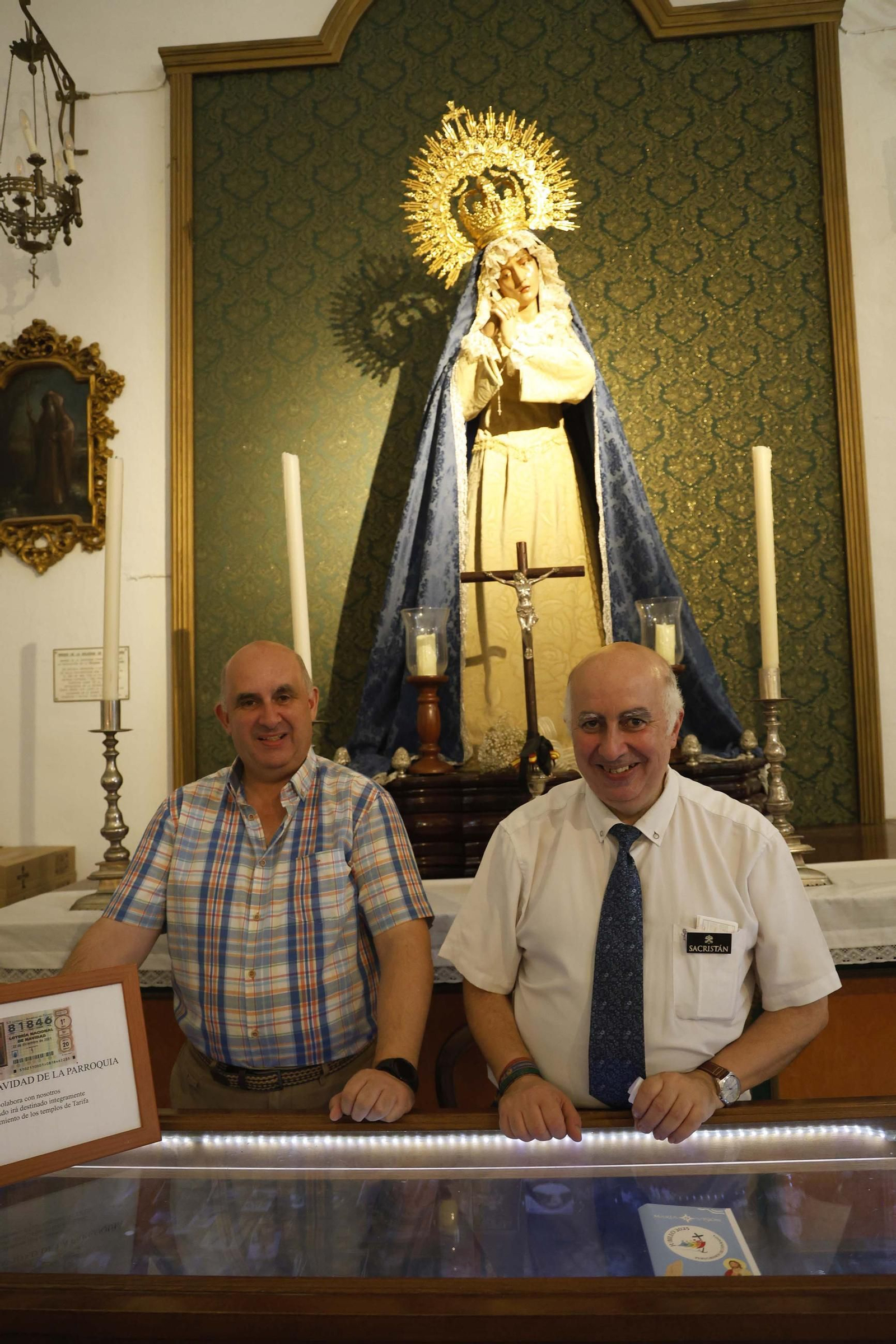 Las fotos del paso bajo el manto de la Virgen de la Luz de Tarifa