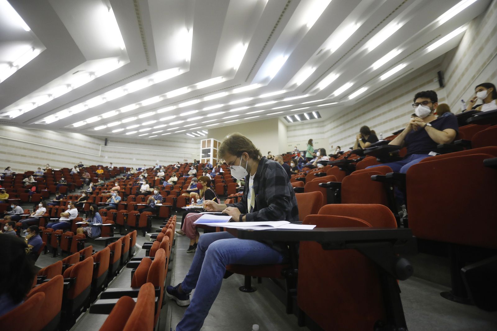 Las oposiciones de Secundaria en Córdoba, en imágenes