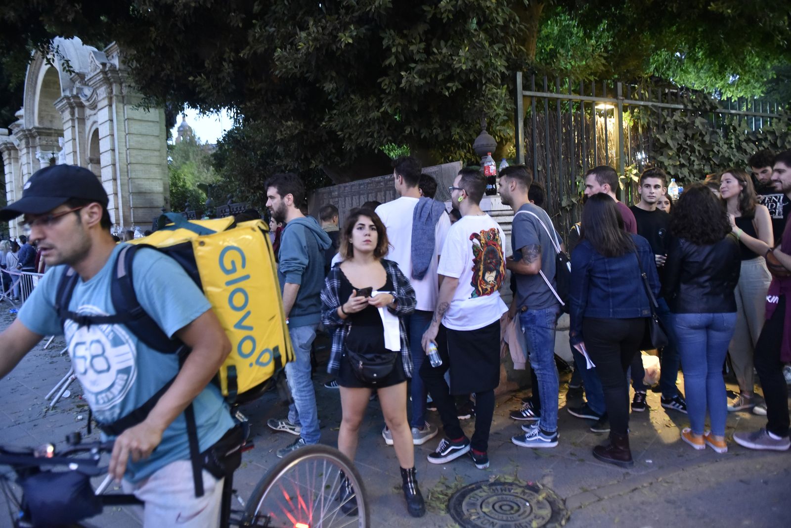 Ambiente en los accesos al concierto de Green Day