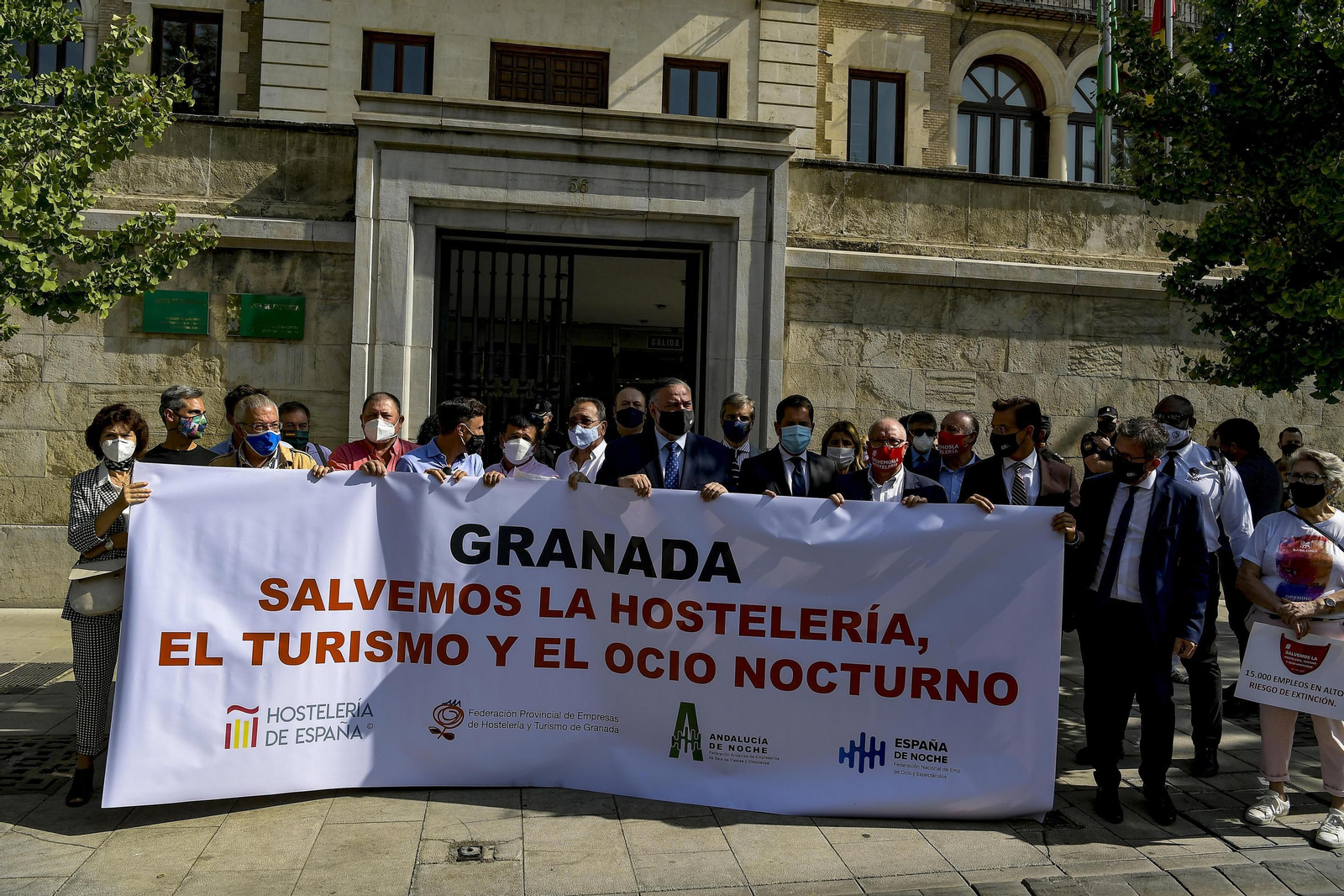 Fotos: El turismo se manifiesta en Granada