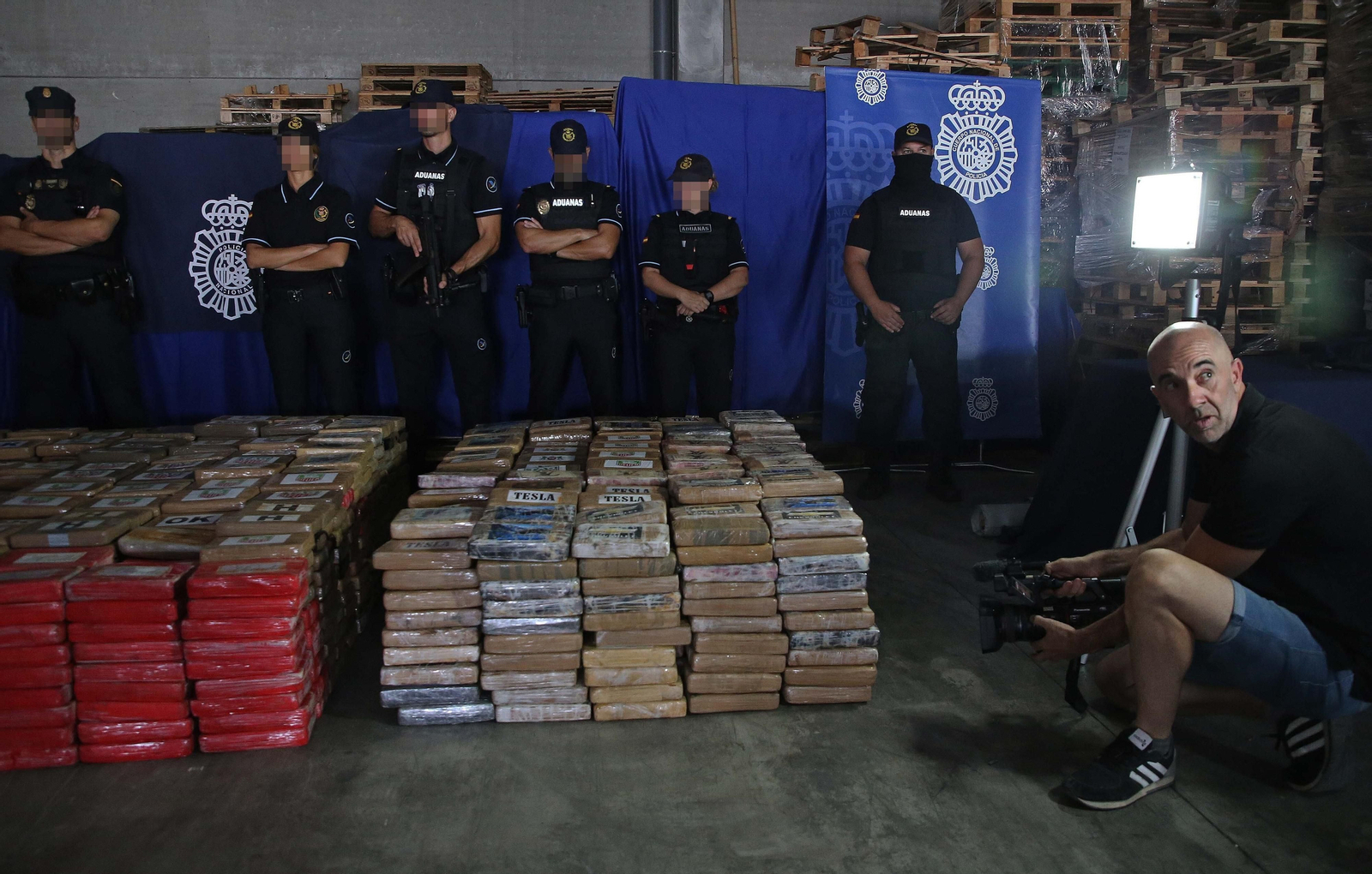 Fotos del mayor alijo de cocaína de la historia de España intervenido en Algeciras