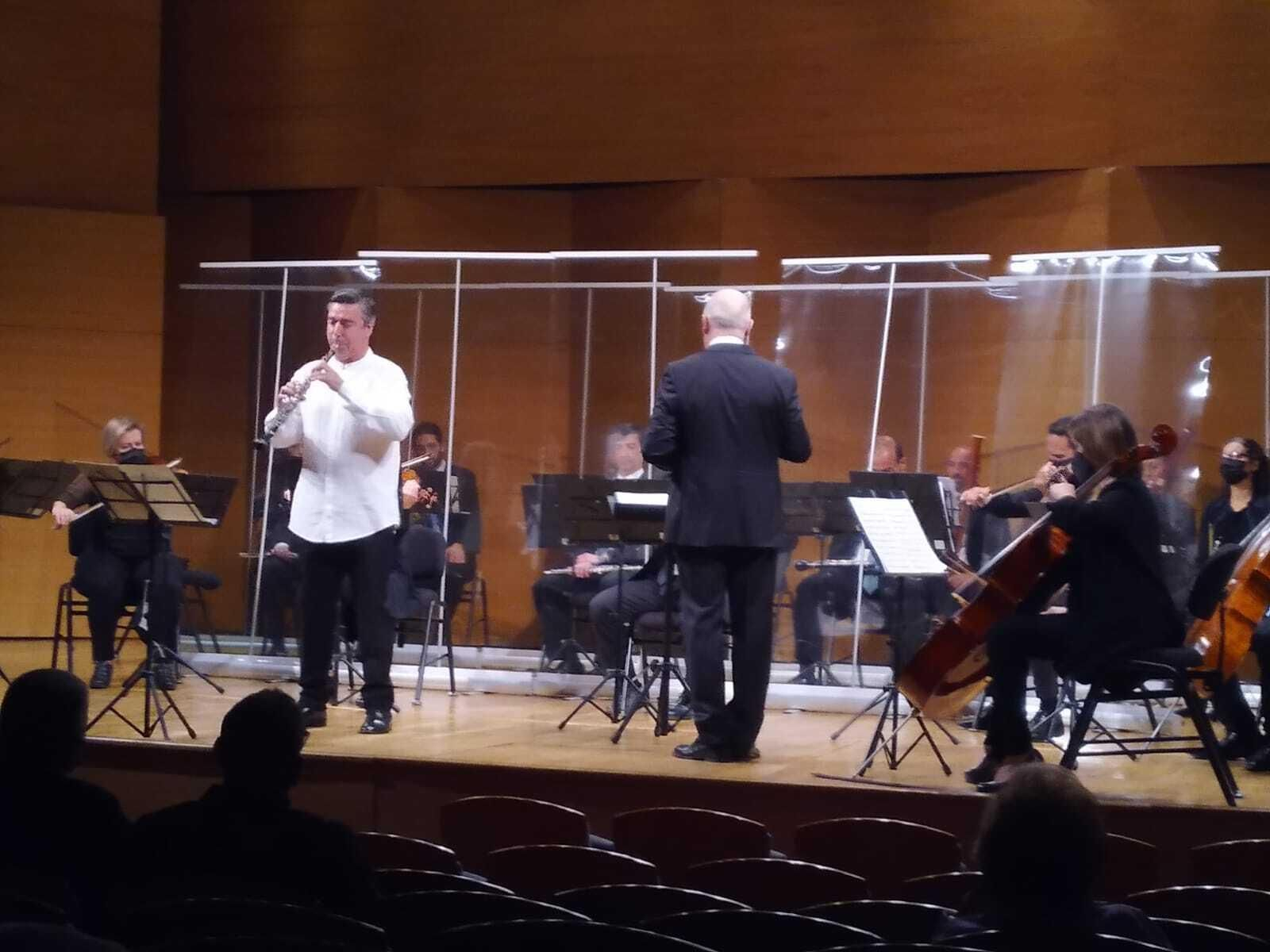 Jacobo Díaz, Michael Thomas y la Orquesta Bética de Cámara.