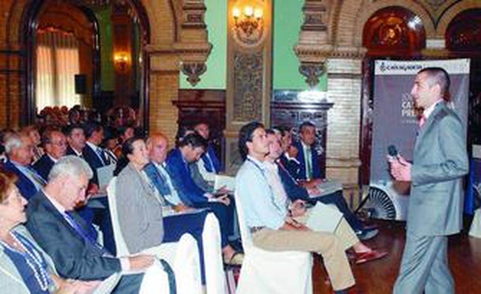 Imagen de la jornada celebrada ayer por la entidad para presentar la nueva división andaluza.