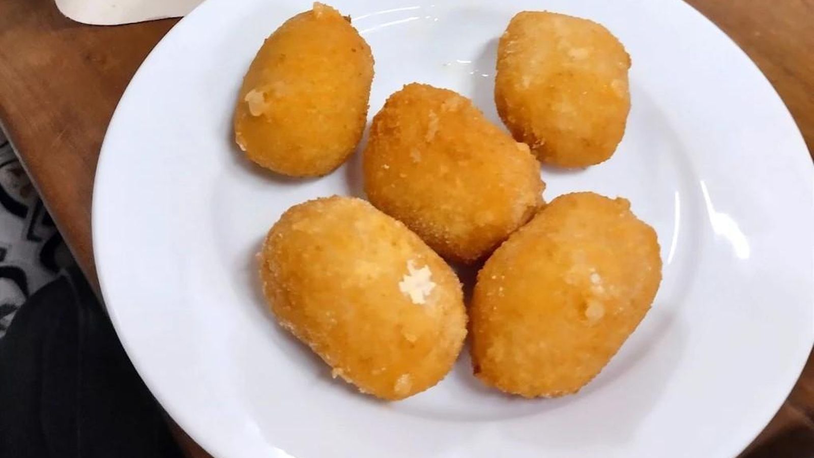 Croquetas de jamón, de cocido o de carabineros  / Taberna Casa Manteca (Cádiz)