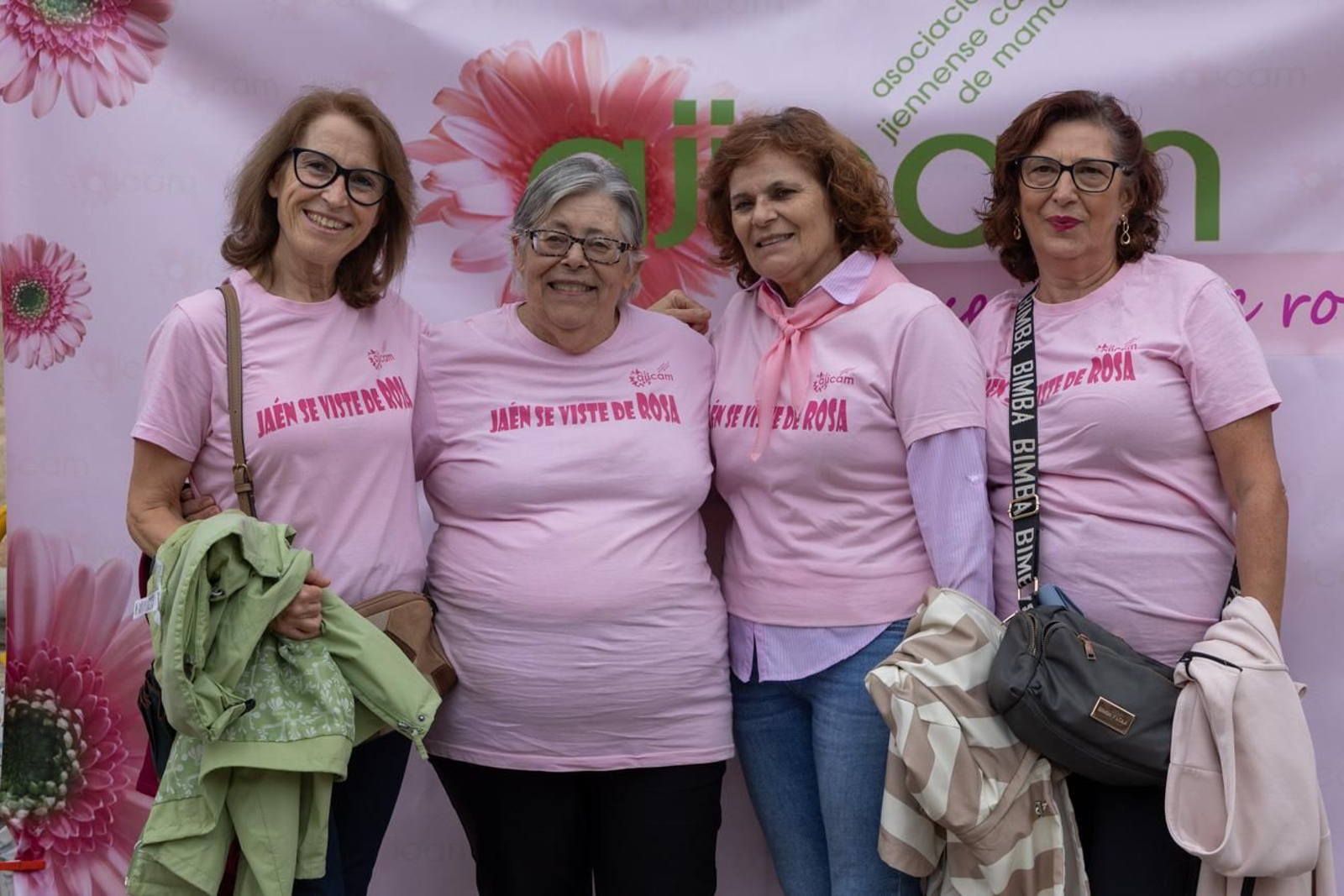 Jaén se viste de rosa con una marcha reivindicativa contra el cáncer de mama