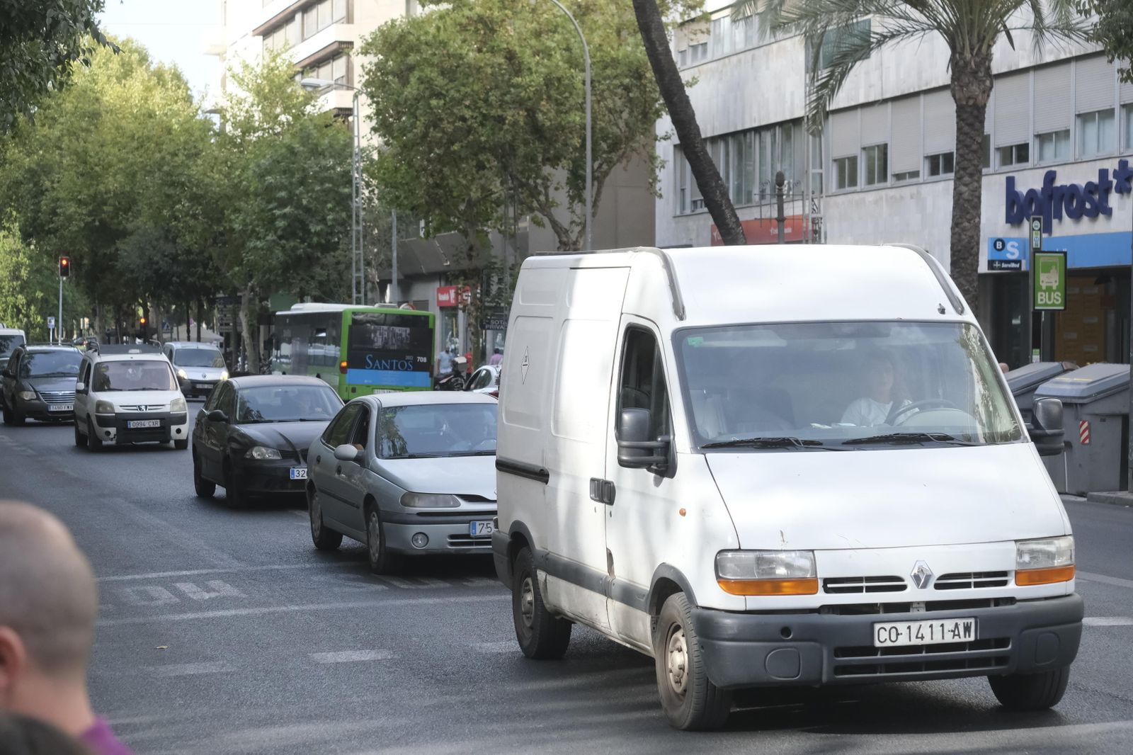 Las protestas del comercio ambulante colapsan el centro de Córdoba, en imágenes