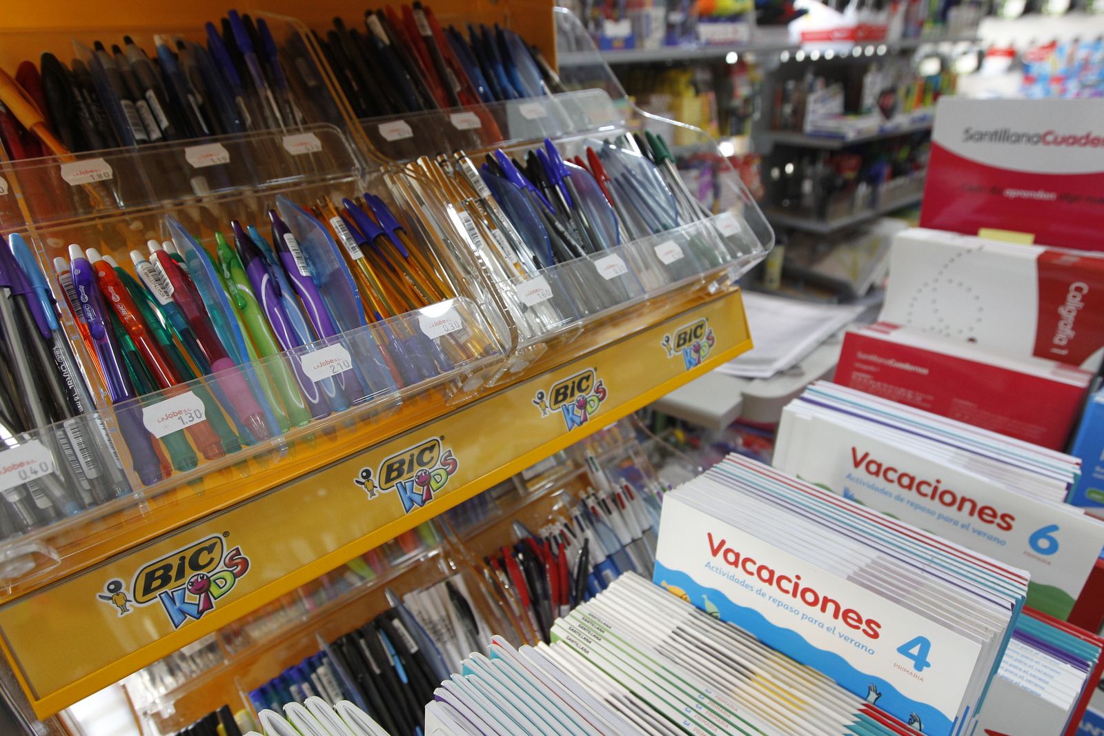 Fotogalería entrega cheque escolar 2019-2020