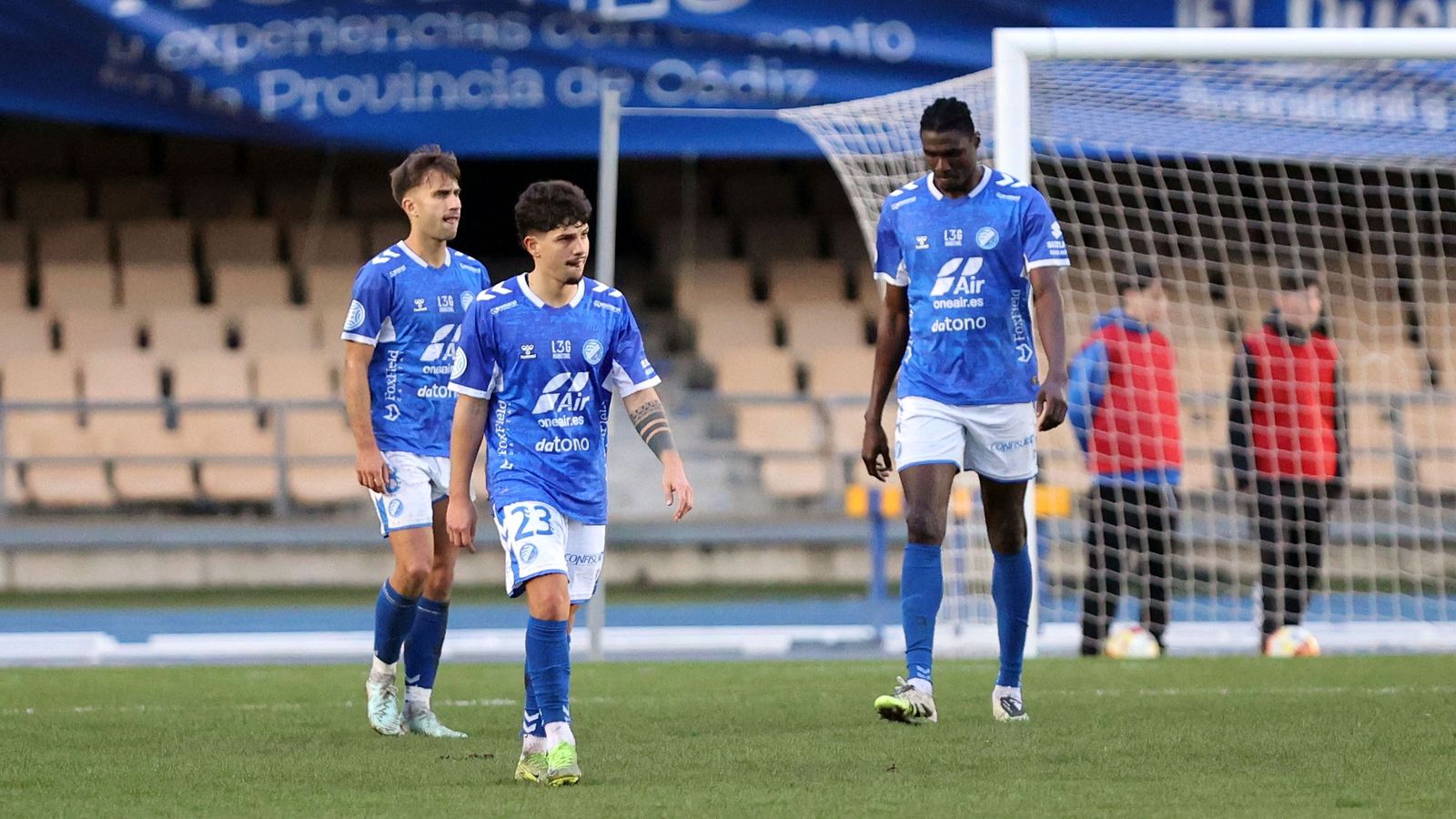 Imágenes del Xerez DFC contra el UCAM Murcia CF en Chapín