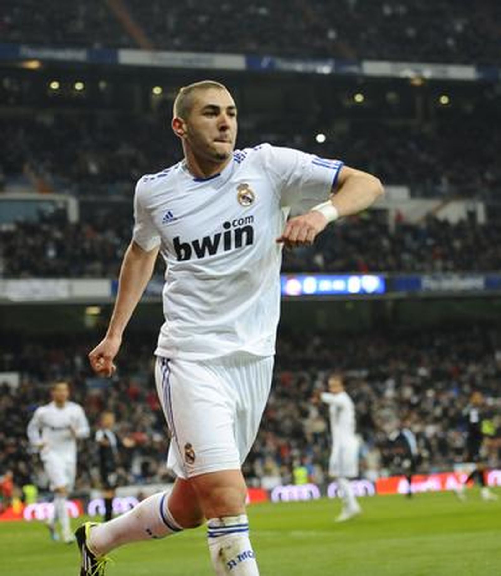 El Málaga sale goleado ante el Madrid en la vuelta de Pellegrini al Bernabéu. / AFP
