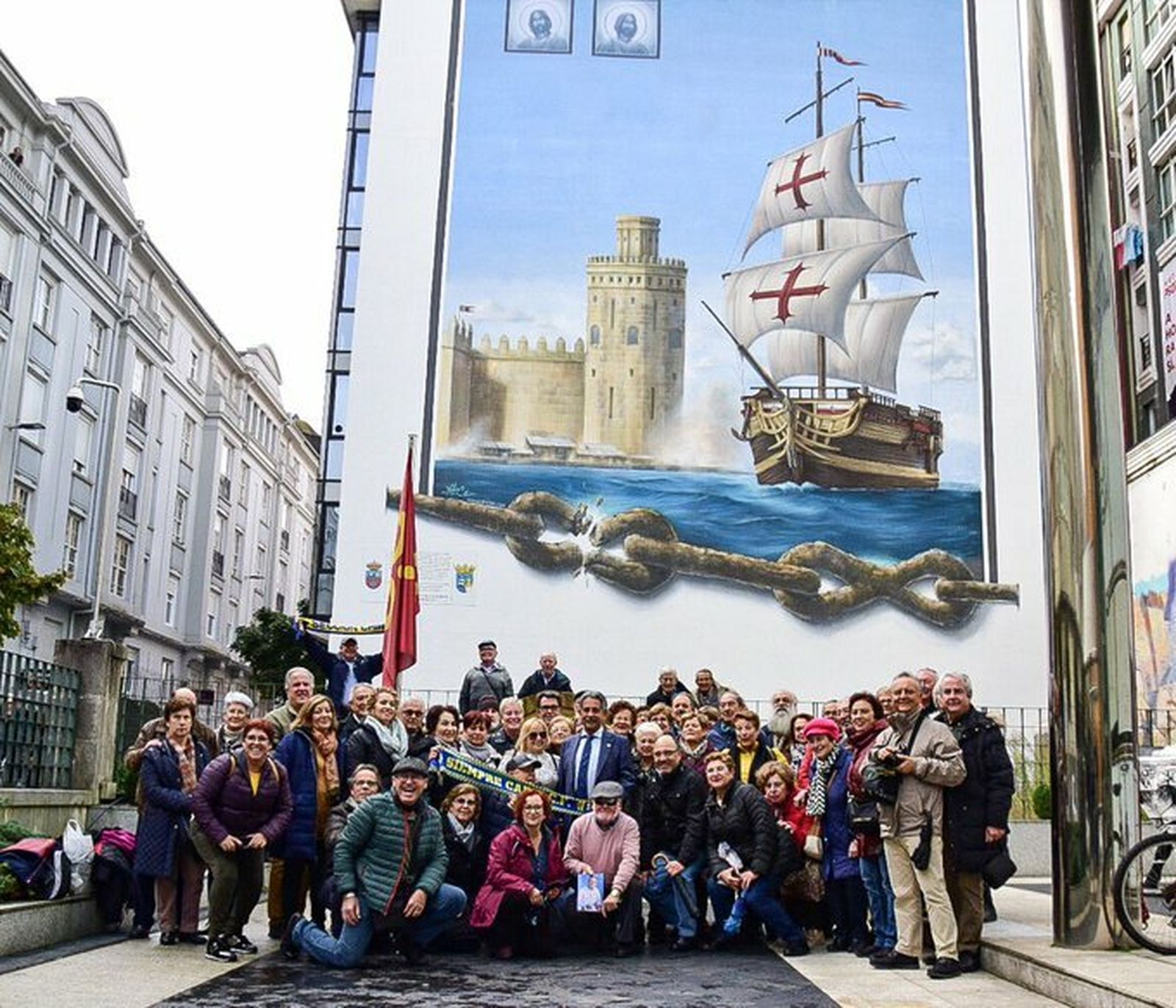 Revilla con el grupo de gaditanos.