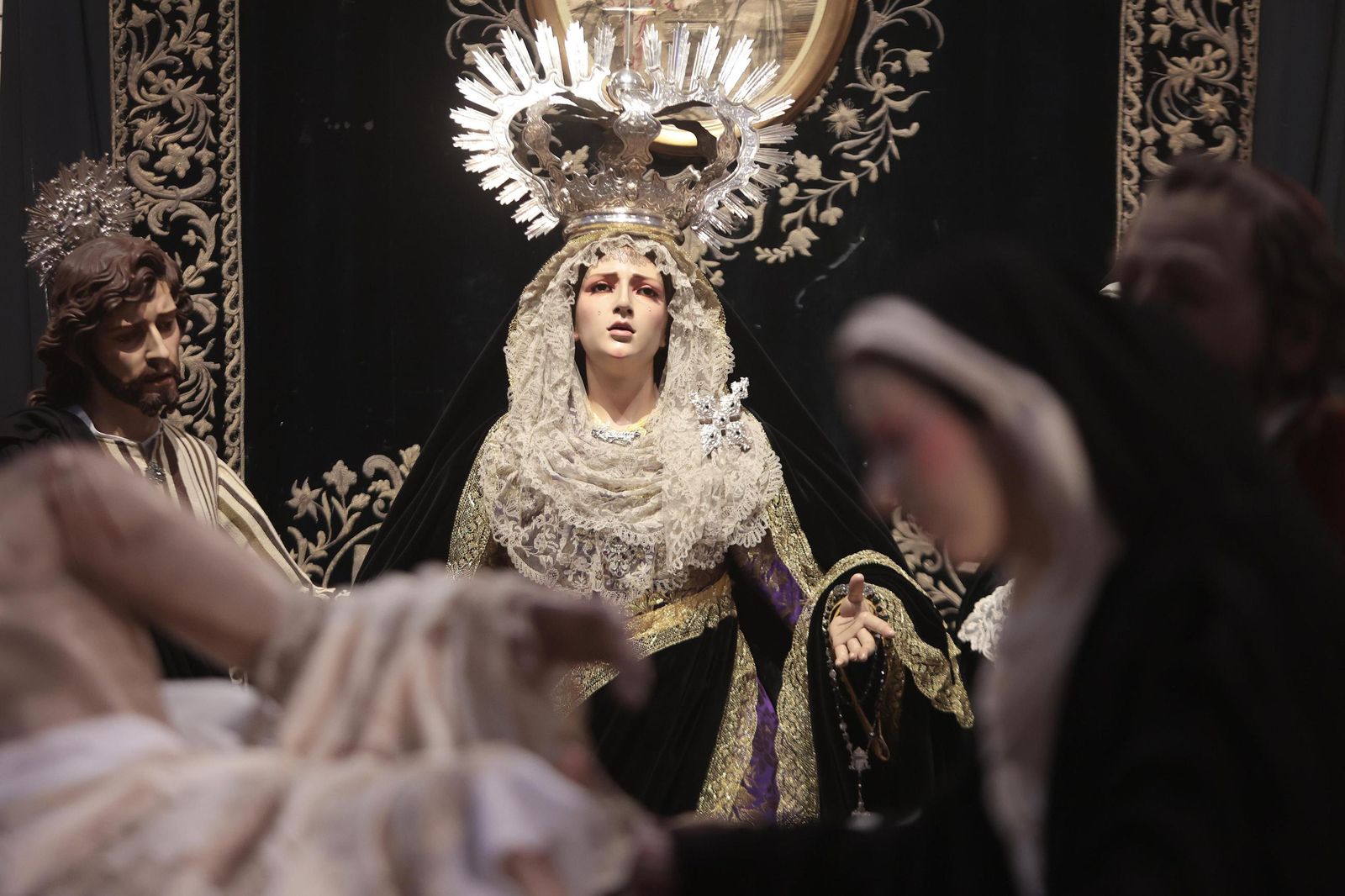 Así ha sido los besapiés y besamanos de Miércoles de Ceniza en Jerez