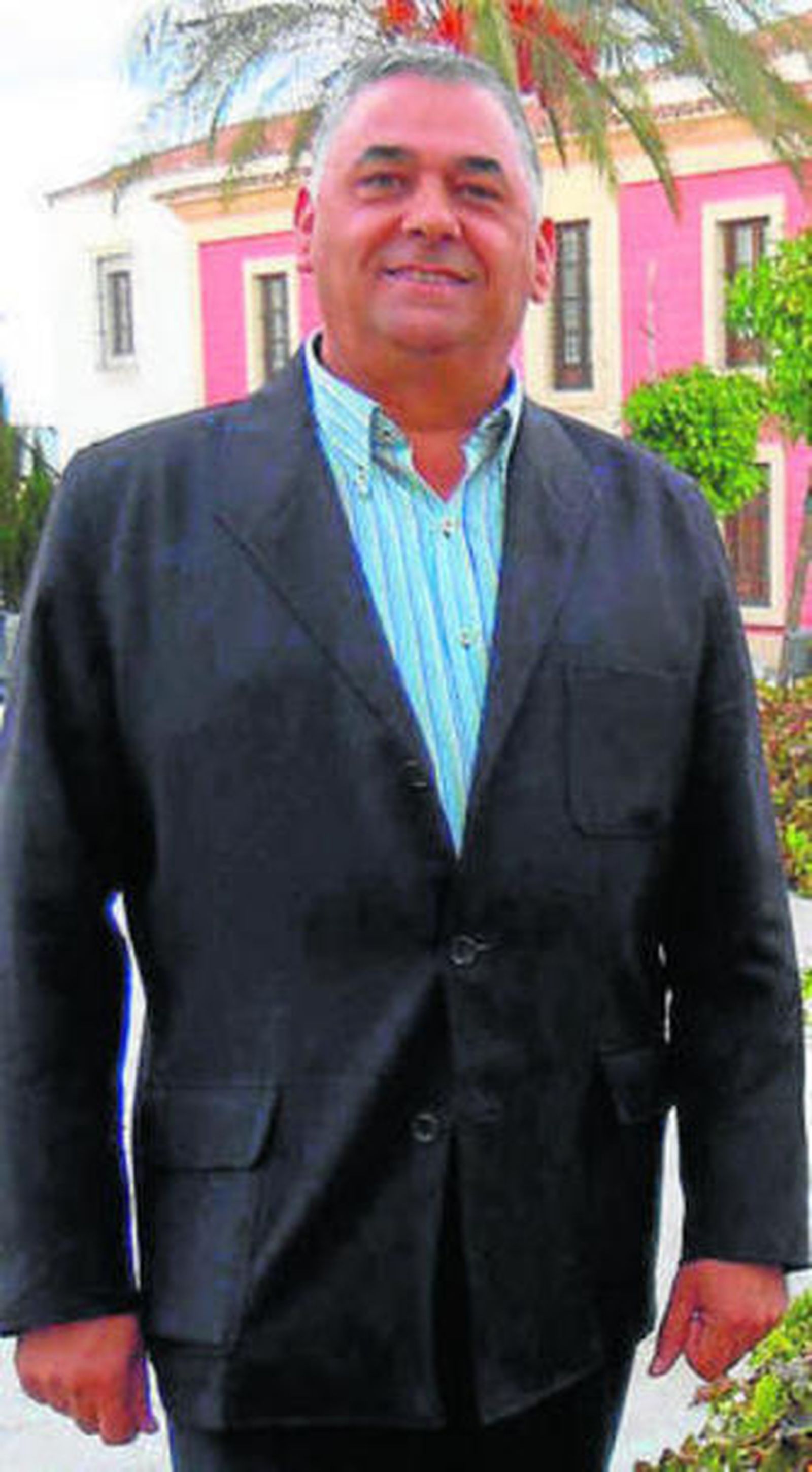 "La fibra óptica se está instalando en el pueblo para tener mayor velocidad"