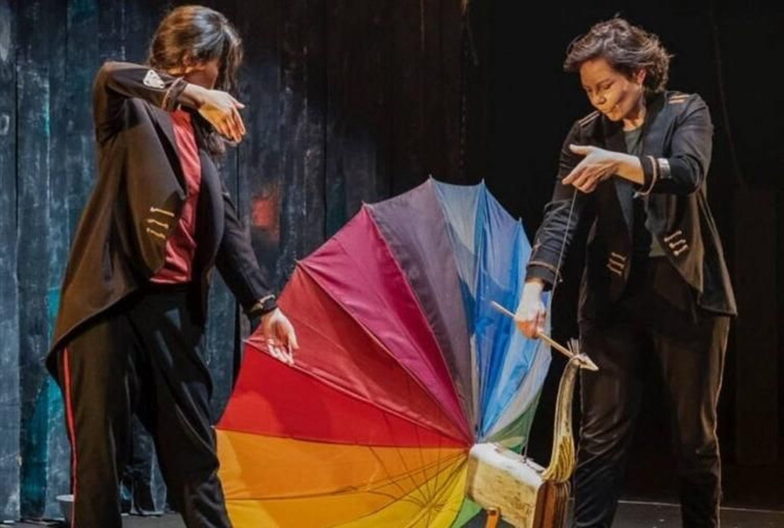 Imagen del espectáculo de títeres 'Chatungla Una jungla de chatarra', de la compañía murciana Teatro Silfo