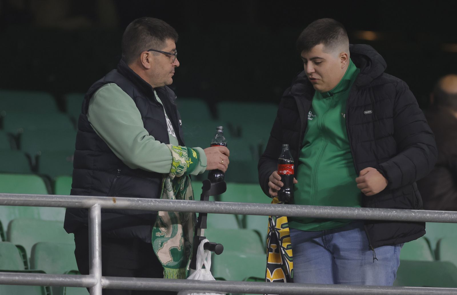 Búscate en las fotos del Betis-Barcelona