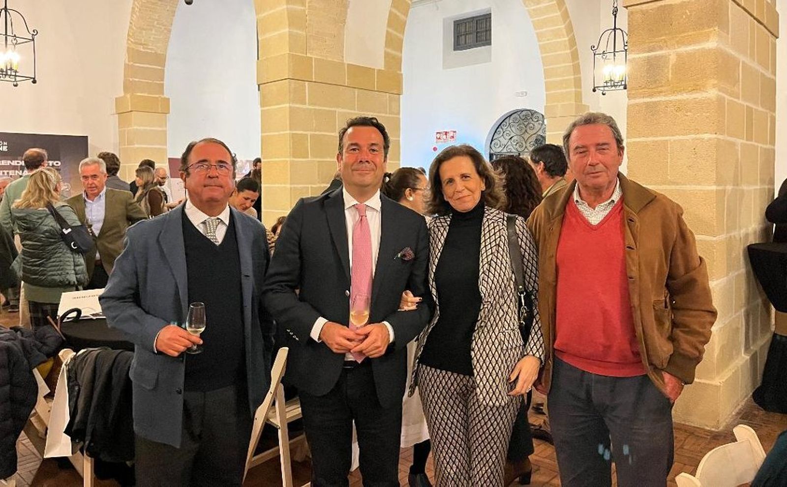 Alberto Osborne, Iván Llanza, Sofía Osborne y Gabriel Osborne.