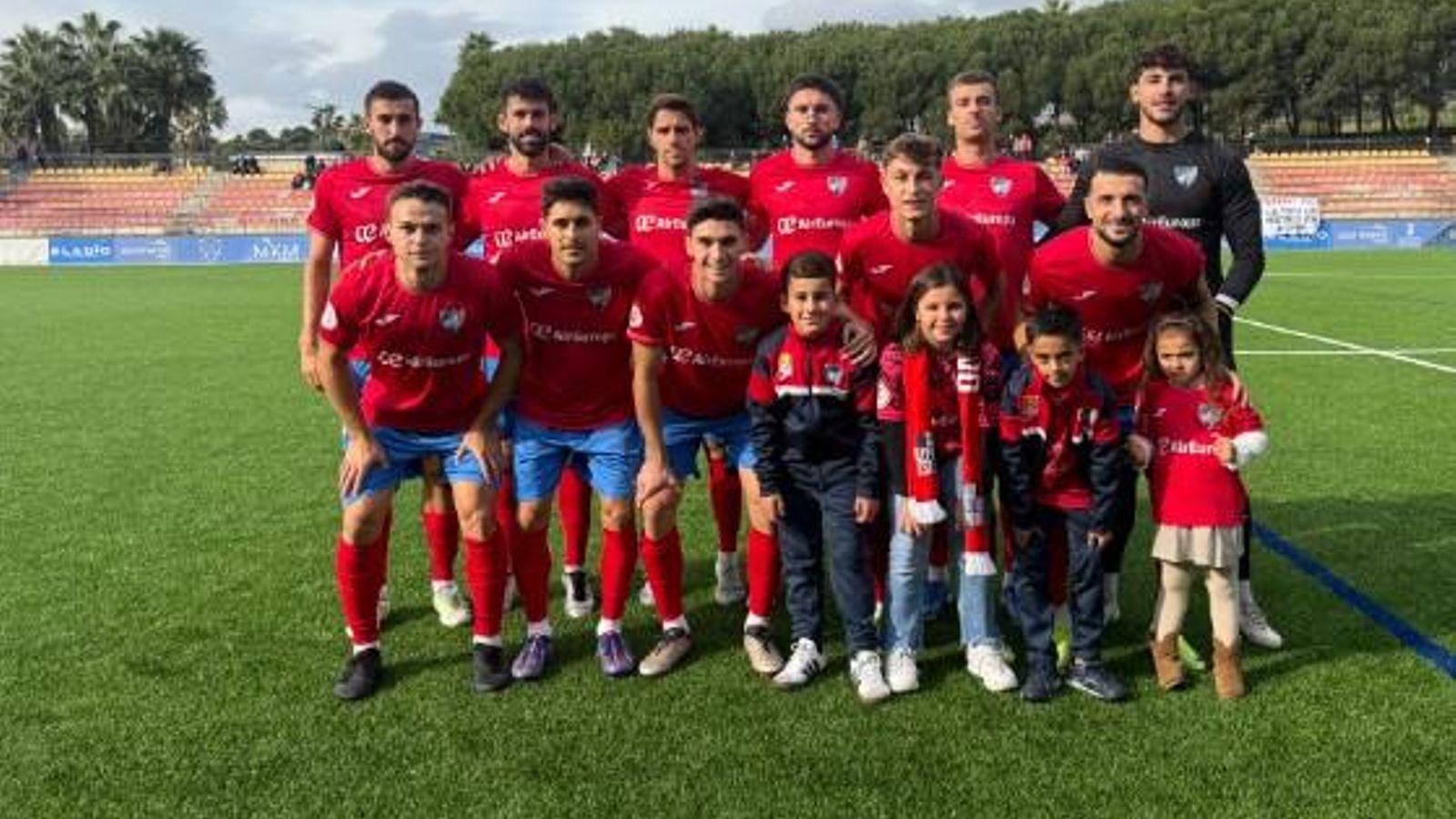 Once inicial del Estepona en su duelo con La Minera