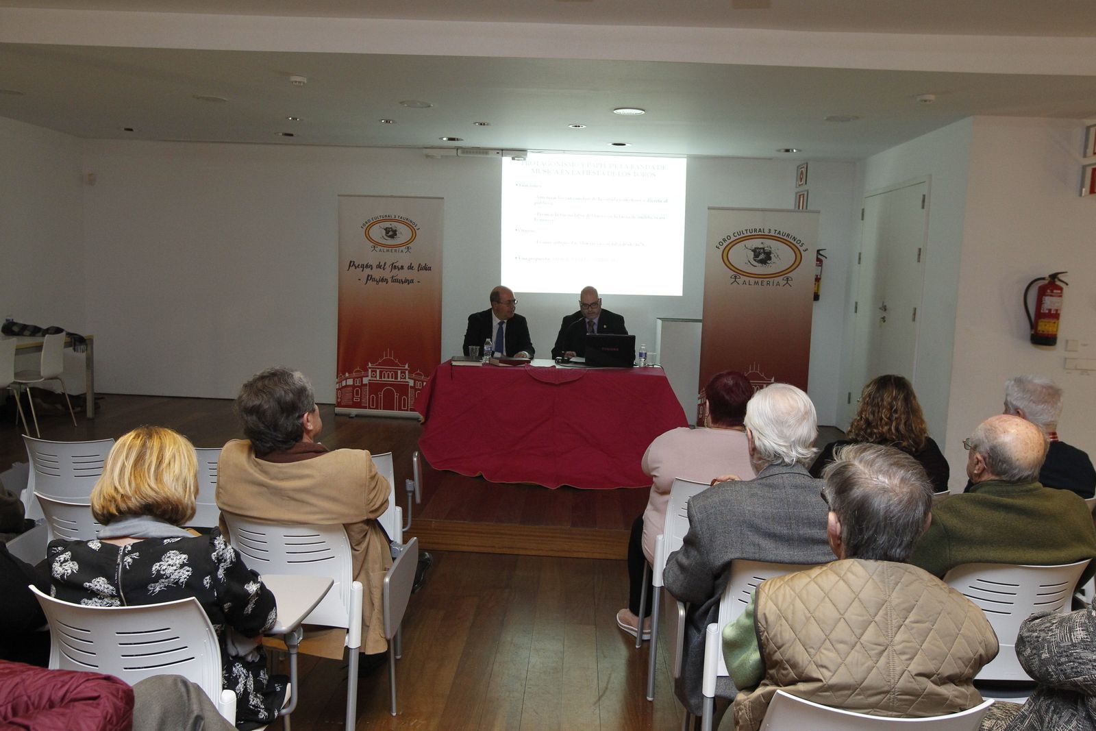 Amena charla de música taurina organizada por el Foro 3 Taurinos