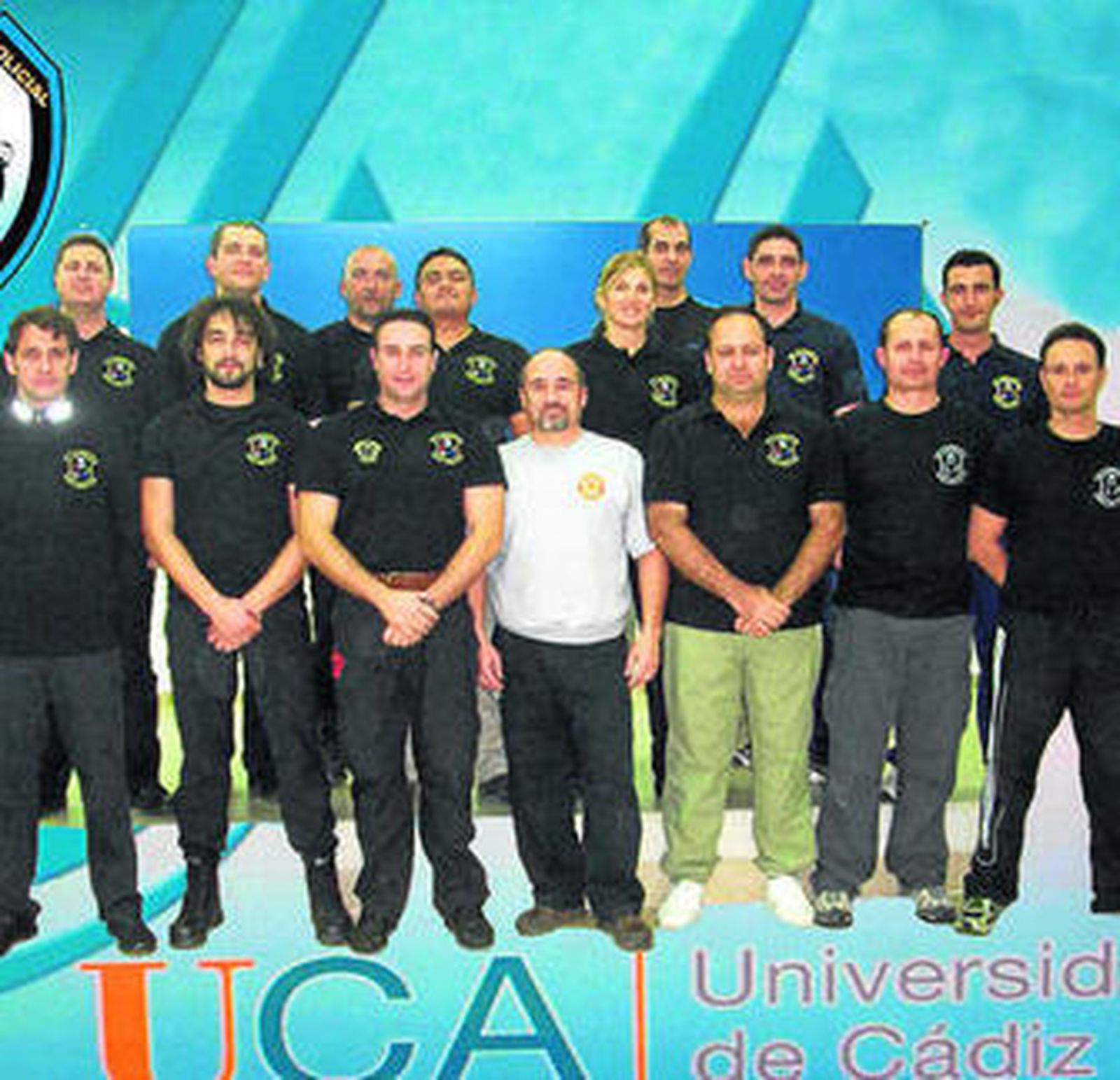 Los miembros de la primera promoción.