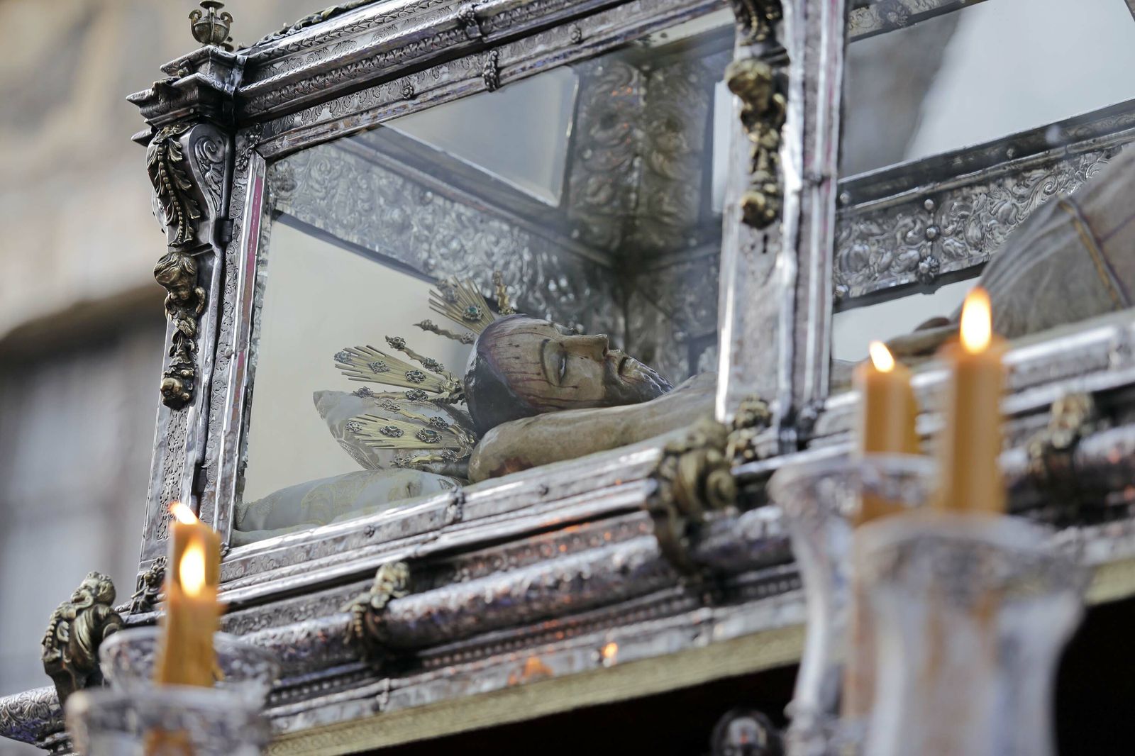 El Santo Entierro en la tarde del Viernes Santo.